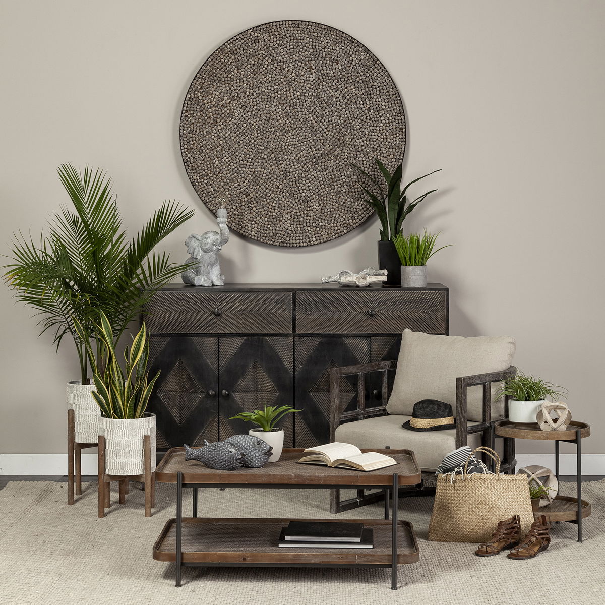 Tantor (15.9'H) Gray Resin Elephant Calf Table Lamp, by Mercana, 11.4" length x 8.5" width x 15.9" height View 2