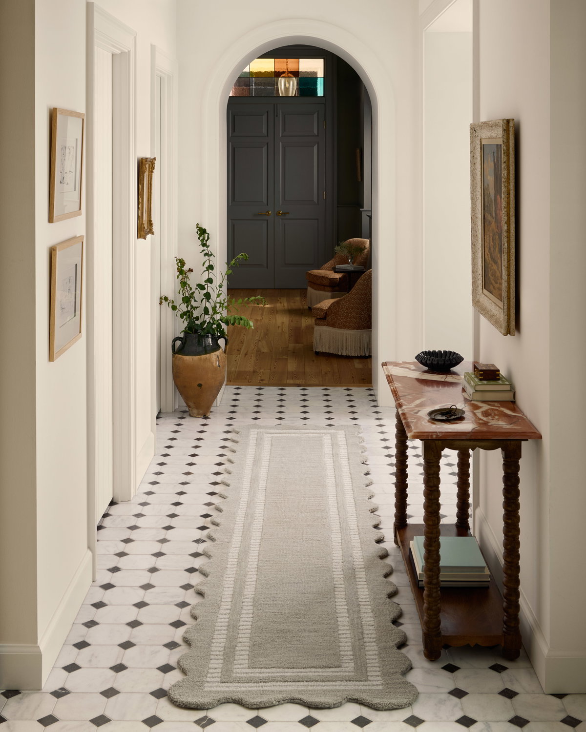 Chris Loves Julia x Loloi Scottie Rug, 1'6" length x 1'6" width View 5