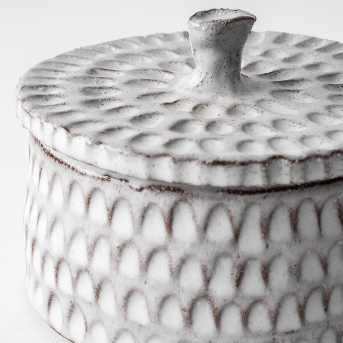 Azul (Small) 5L x 5W Gray Ceramic Detailed Decorative Box, Boxe by Mercana, 4.92" length x 4.92" width x 4.13" height View 7