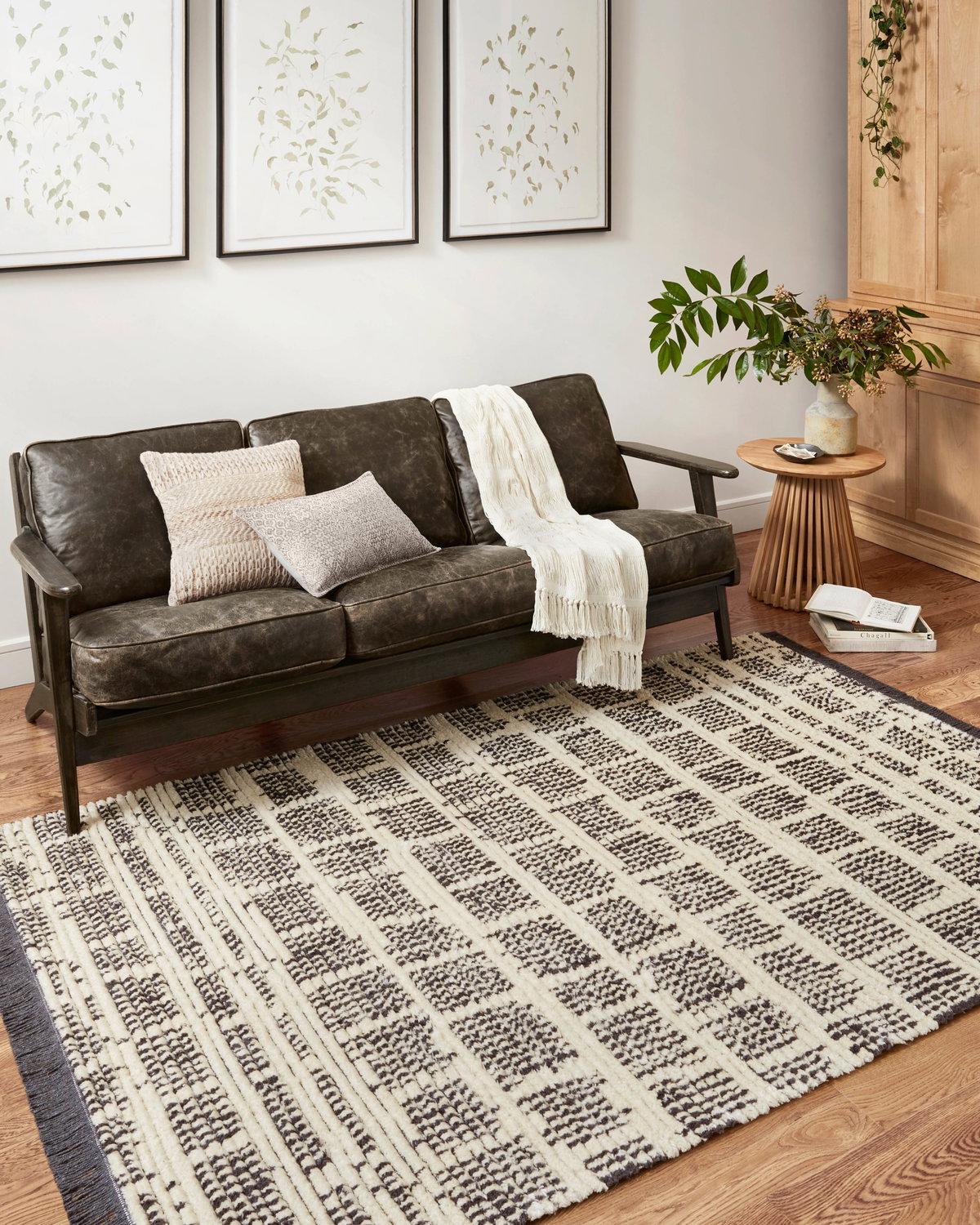 Chris Loves Julia x Loloi Alice Rug, 2'7" length x 10' width View 2