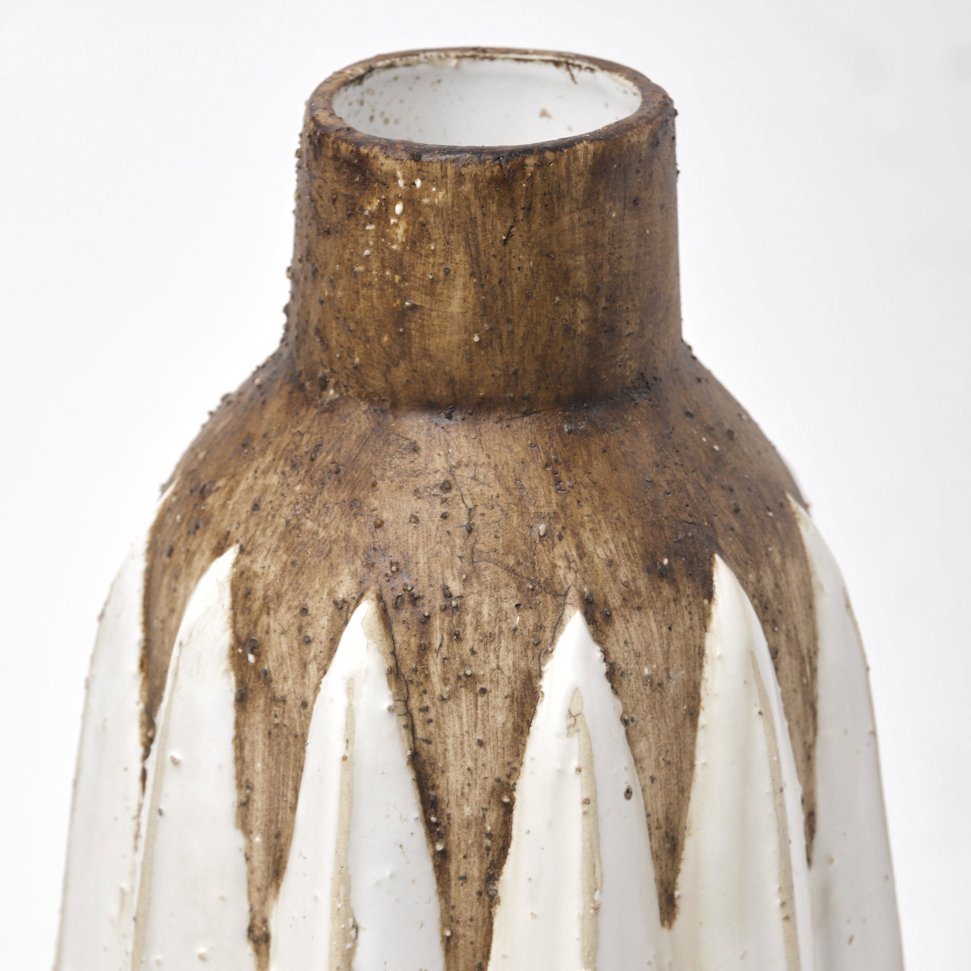 Sisko I Short Rustic Brown White Ceramic Vase large image 
