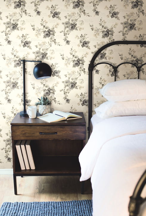Heirloom Rose Grey & White Wallpaper