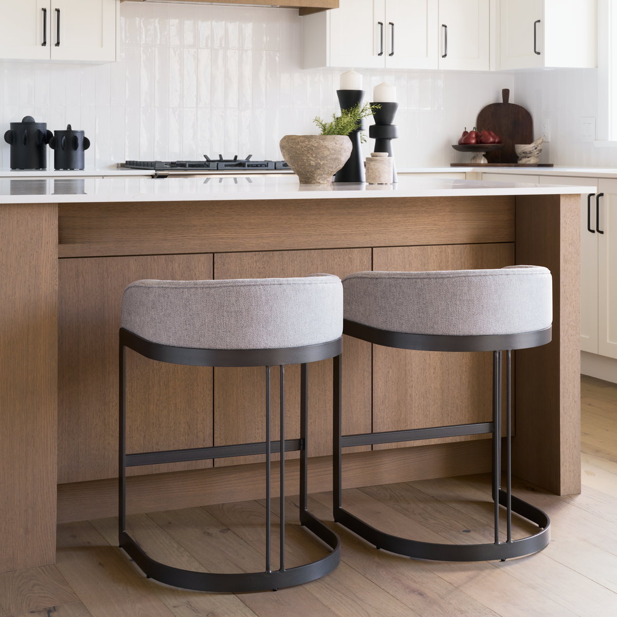 Hollyfield II Gray Fabric Seat with Gray Metal Base Counter Stool, Counter & Bar Stool by Mercana, 20.5" length x 19.7" width x 28.7" height View 3