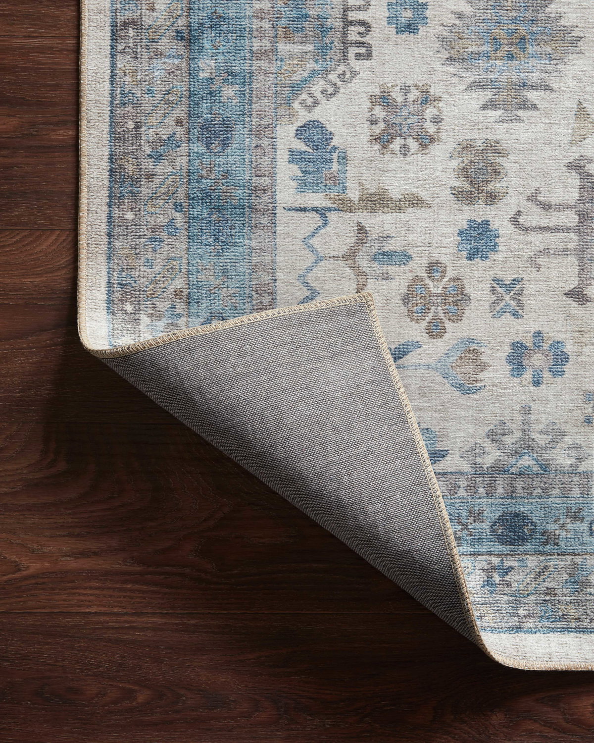 Loloi Heidi Rug, 1'6" length x 1'6" width View 9