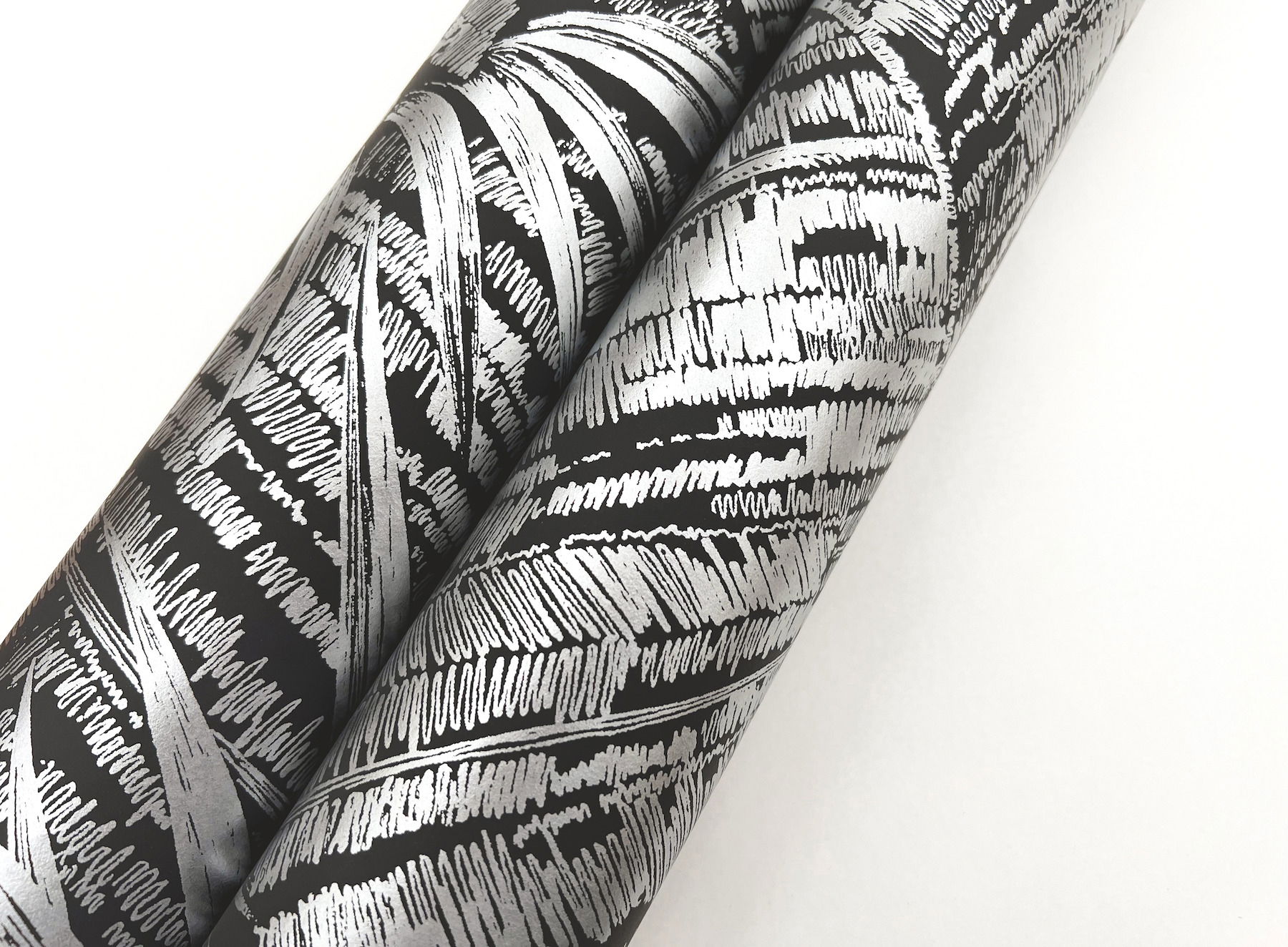 Palm Cove Toile Silver & Black Wallpaper large image 