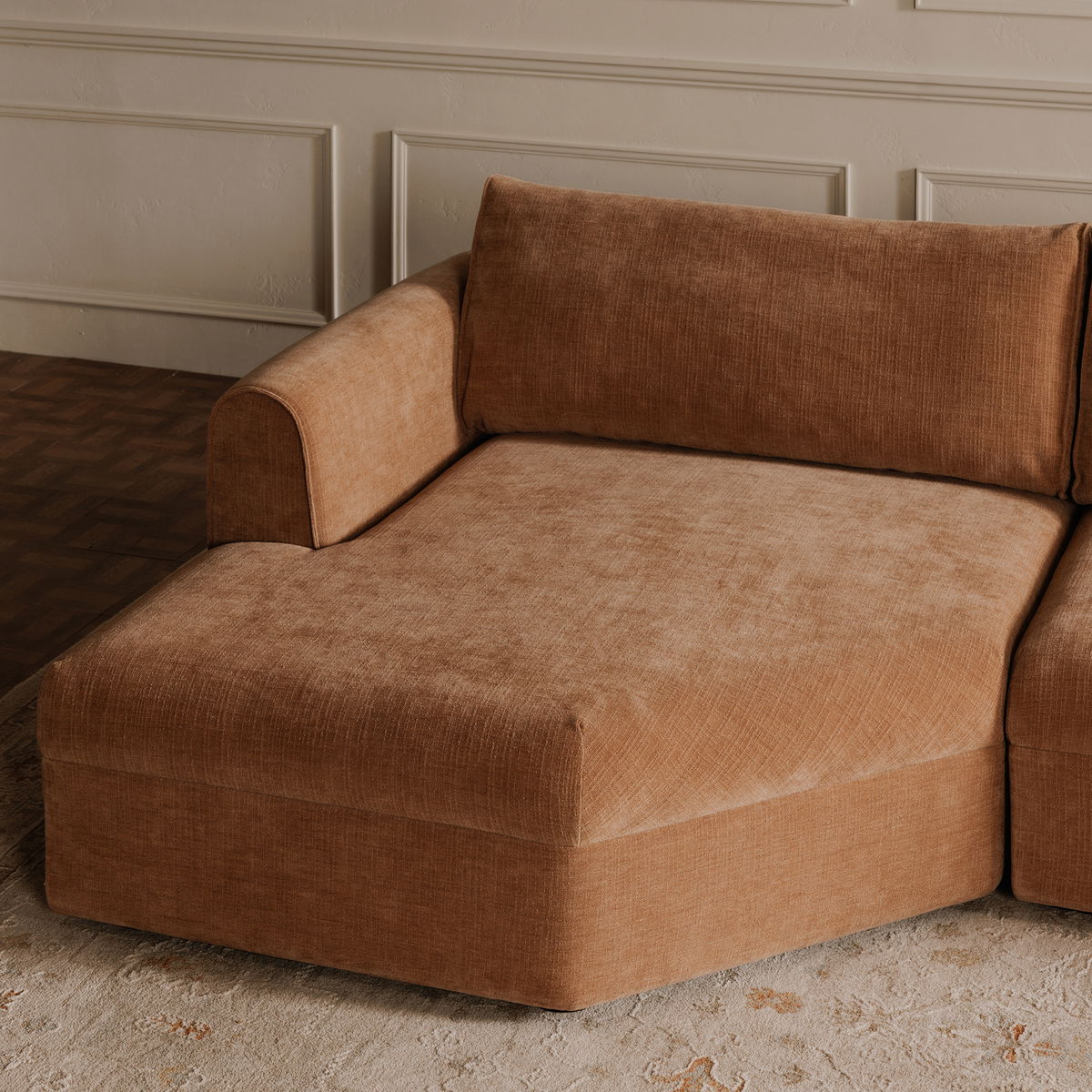 Madrid Left Sectional Heritage Pink, Sectional Sofa by Moe's Home, 112" width x 33.5" height x 65" depth View 8