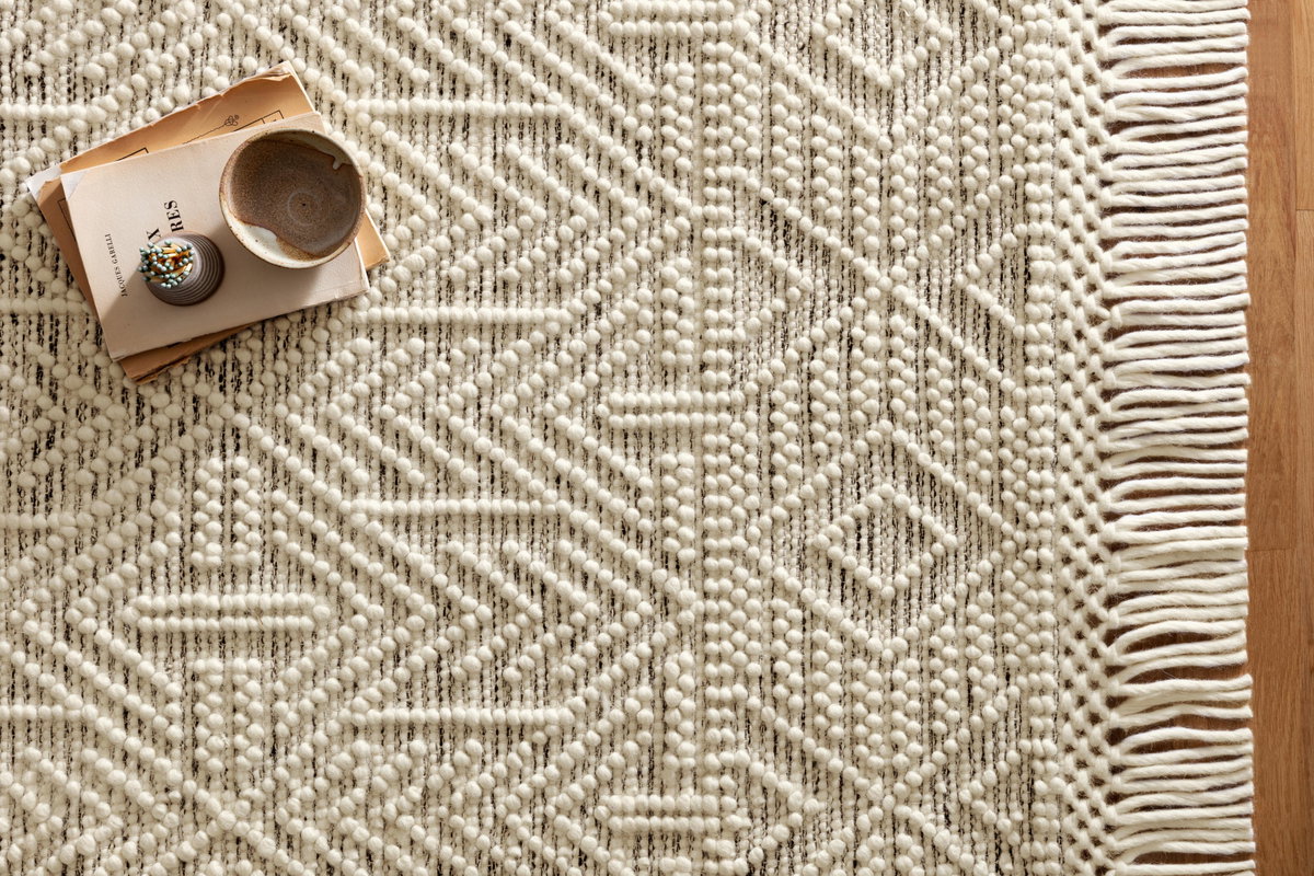 Loloi Noelle Rug, 1'6" length x 1'6" width View 3