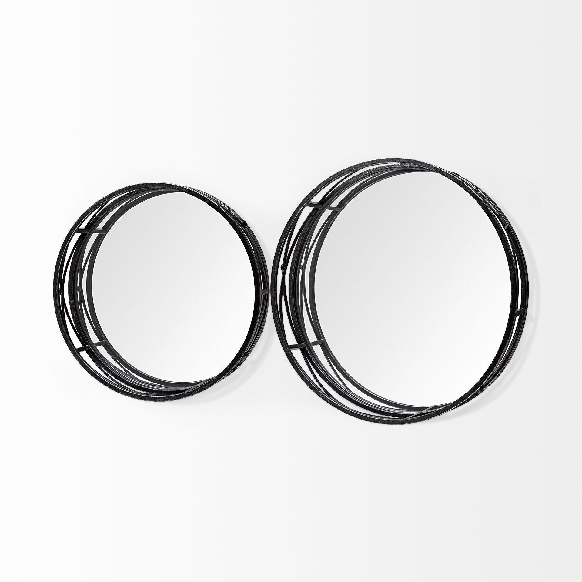 Piers (Set of 2) Black Metal Mirrored Round Trays large image 