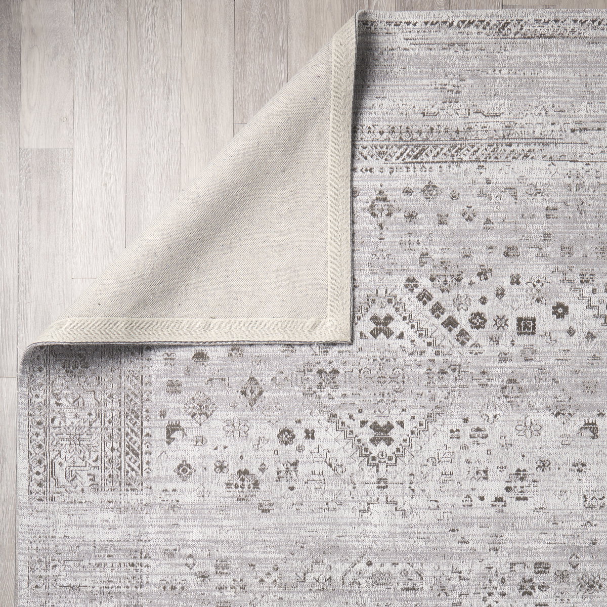 Kaiya 5 x 8 Rug, by Mercana, 8' length x 5' width x 1" height View 4