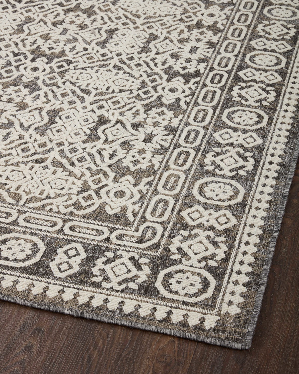 Loloi Rainier Rug, 1'6" length x 1'6" width View 8
