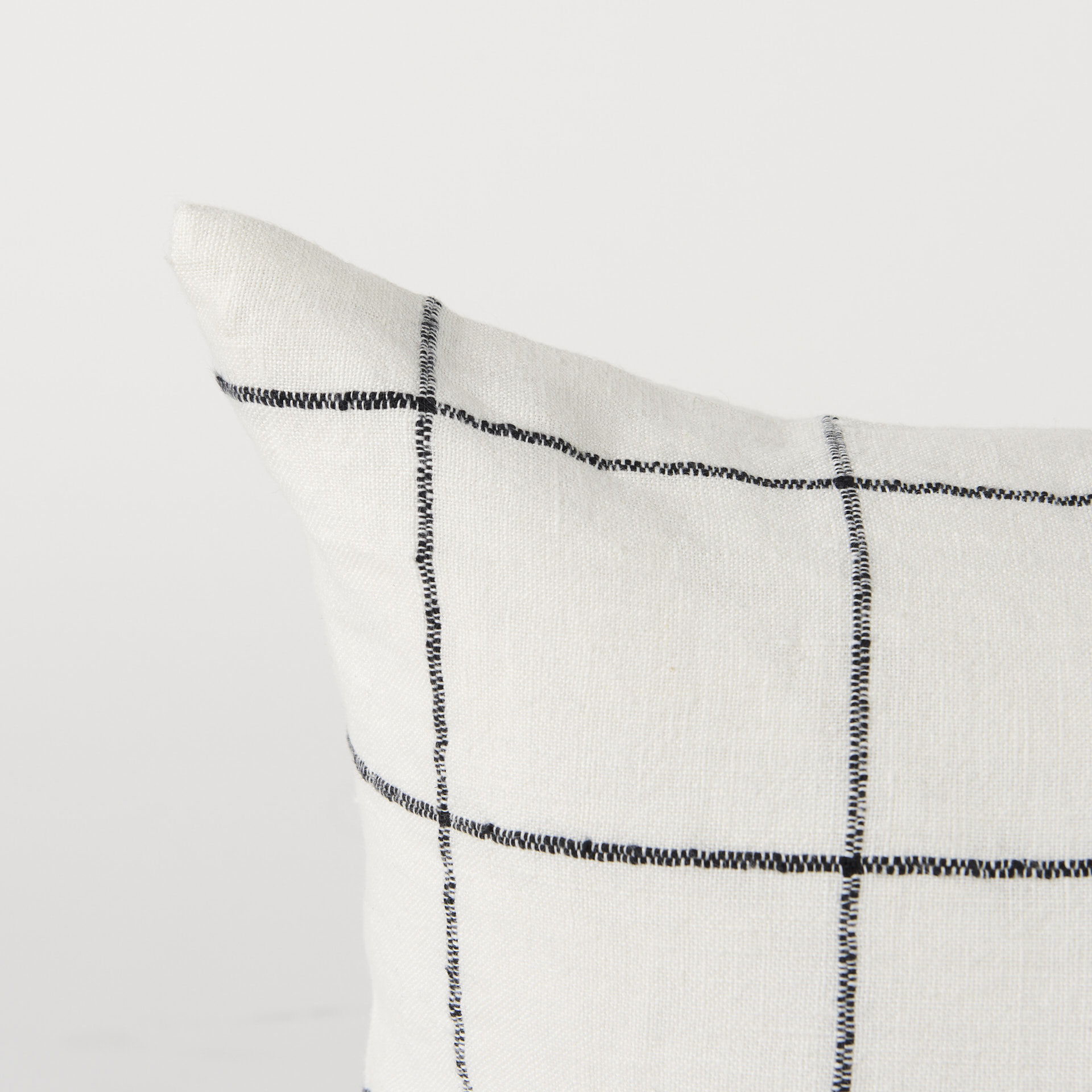 Suzanne 14 x 26 White/Black Square Pattern Decorative Pillow Cover large image 