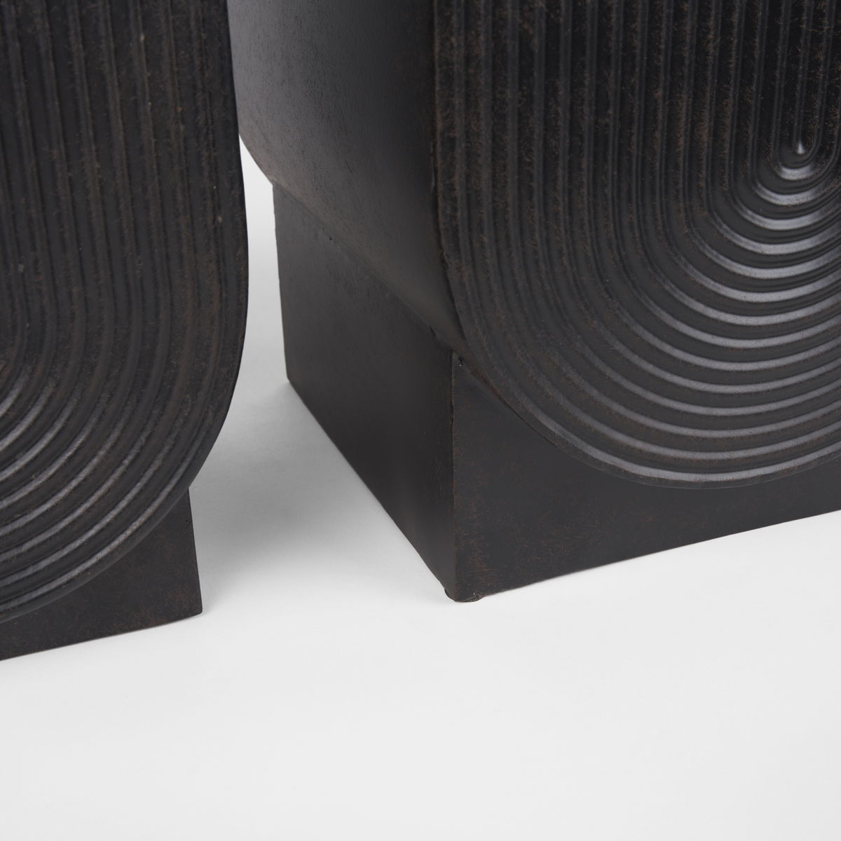 Medina Antiqued Black Metal Planters  (Set of 2), by Mercana, 9.45" length x 9.45" width x 11.02" height View 8