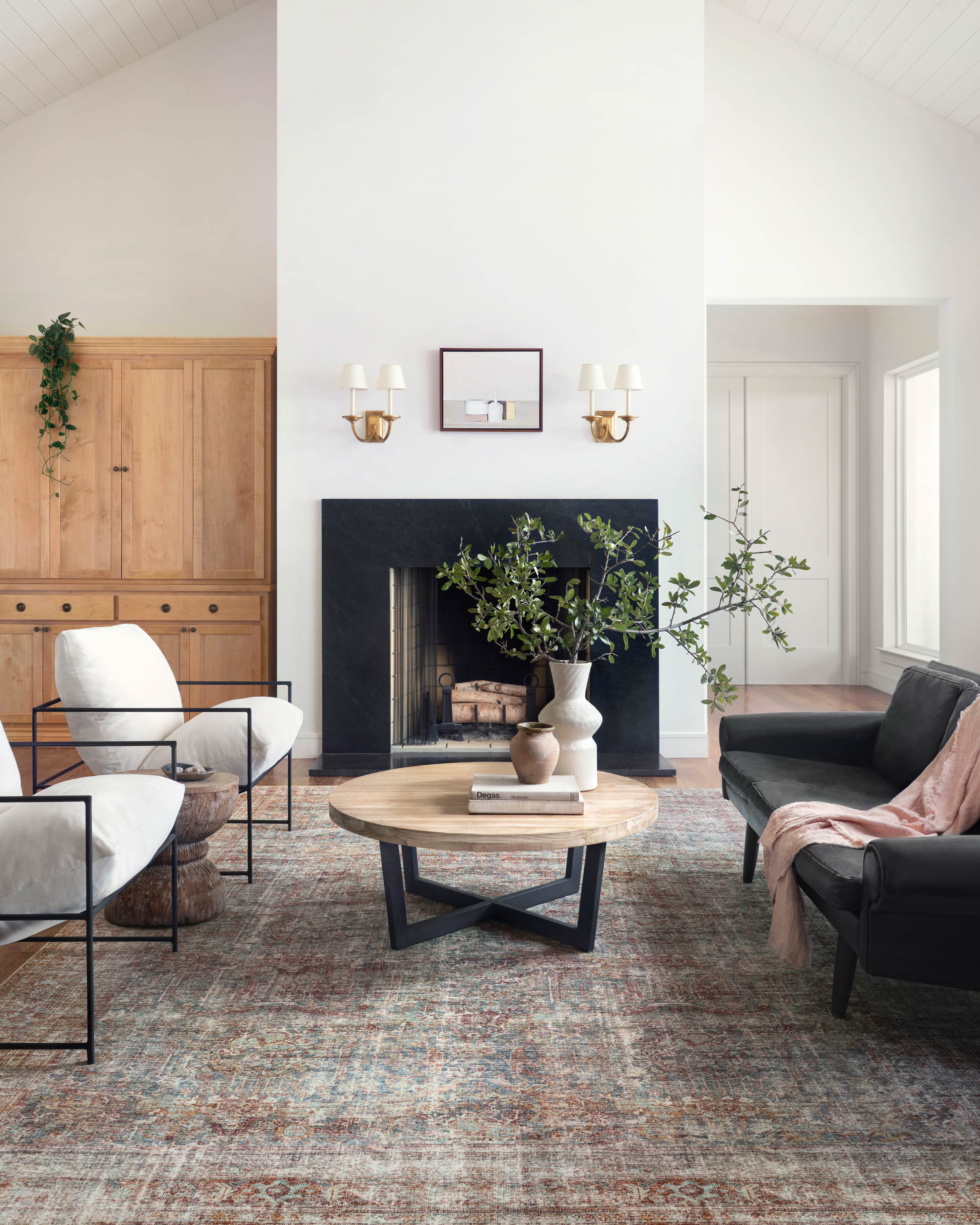 Chris Loves Julia x Loloi Jules Rug, 2' length x 5' width View 4