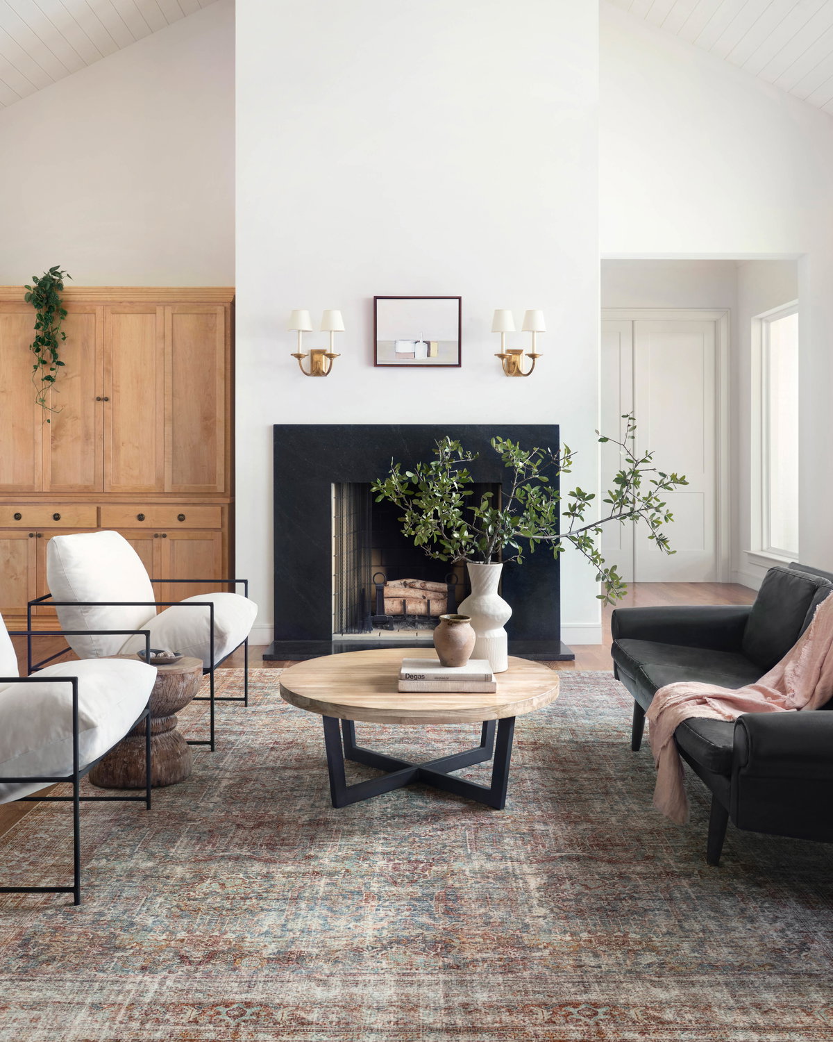 Chris Loves Julia x Loloi Jules Rug, 2'6" length x 7'6" width View 4