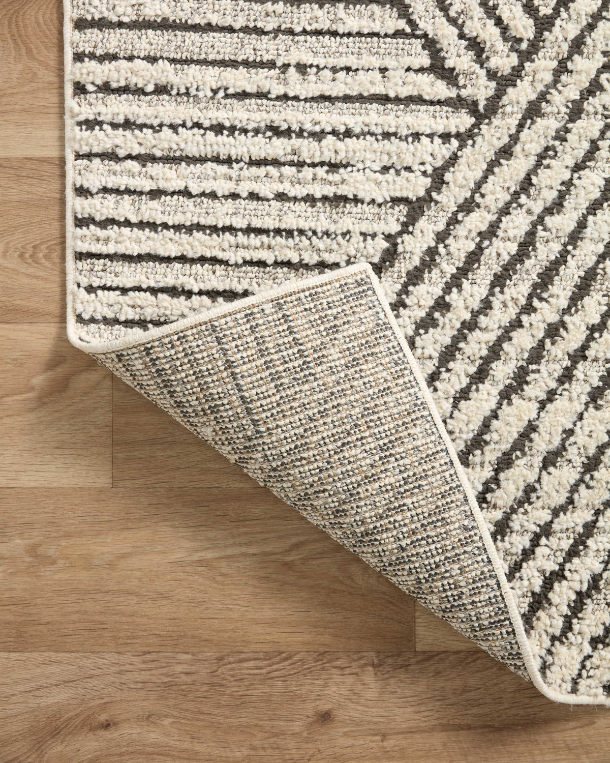 Loloi Fabian Rug, 1'6" length x 1'6" width View 6