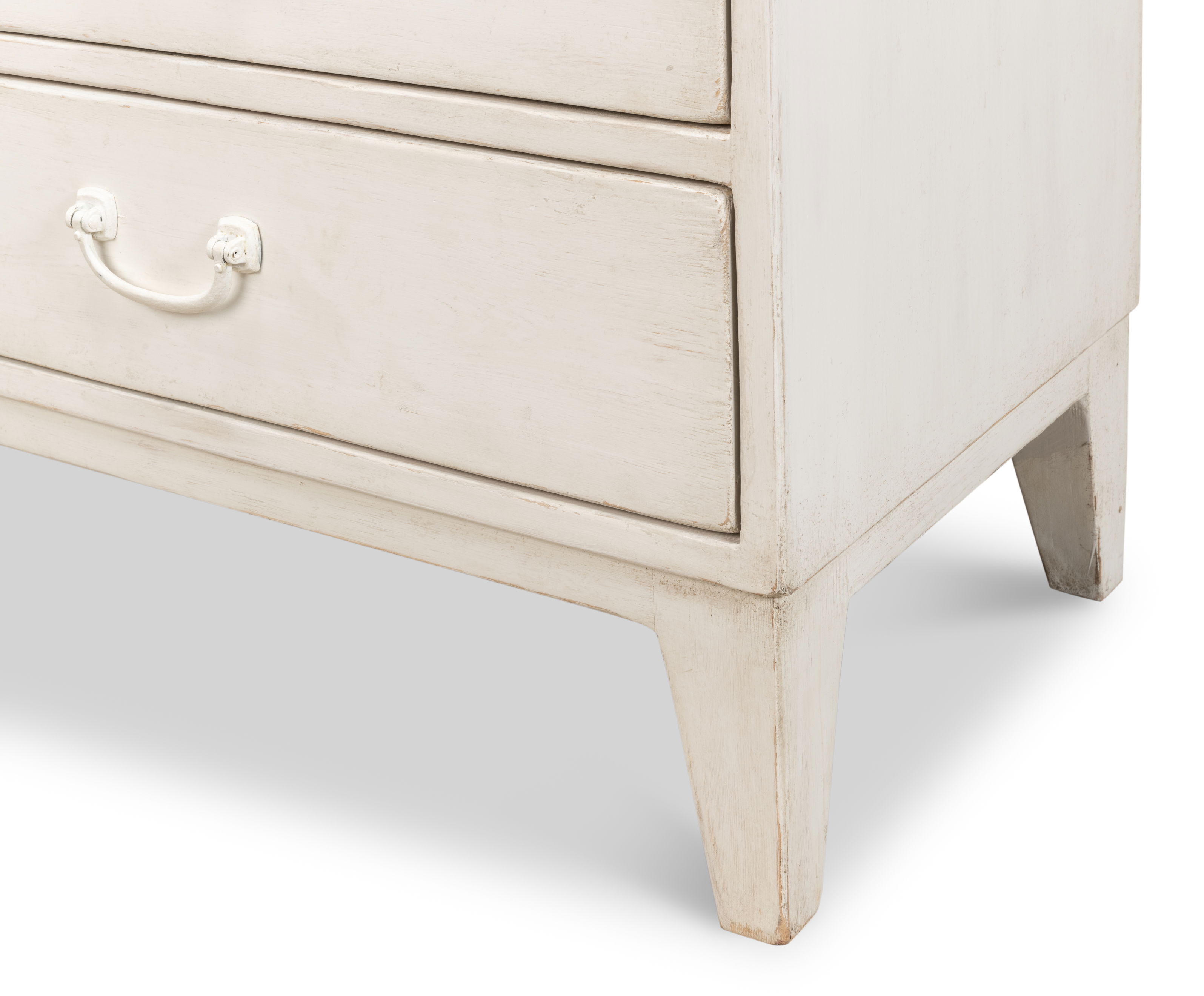 Willow 3 Drawer Commode, Antique White, Cabinets & Chest by Sarreid, 26" length x 16" width x 28" height View 6