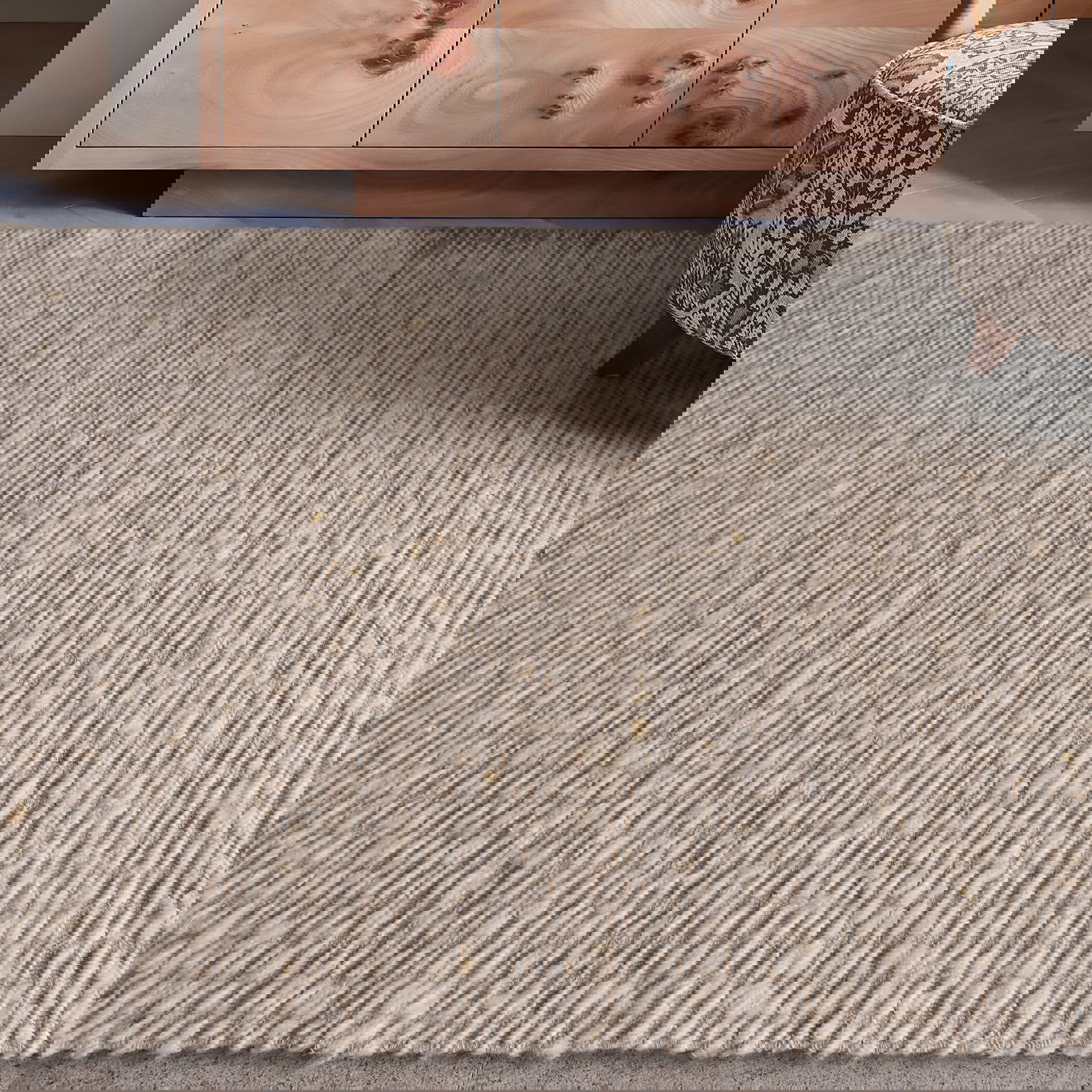 Lovelle Ivory Soft Wool 9 X 12 Rug large image 