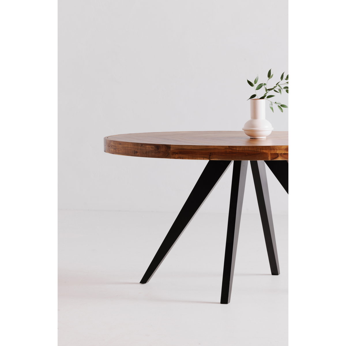 Parq Oval Dining Table Amber, by Moe's Home, 72" width x 30.5" height x 42.5" depth View 14