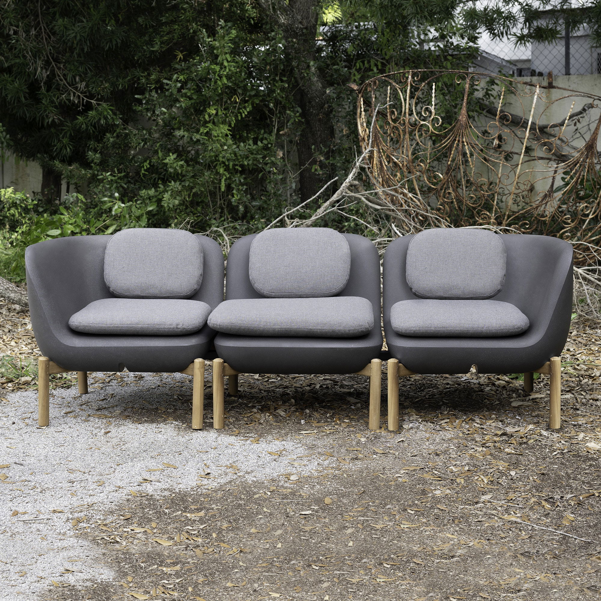 Inou Elements Modular Three-seater Sofa, Outdoor Furniture by Crescent Garden, 6'9.3" width x 2'2.4" height x 2'3.8" depth View 4