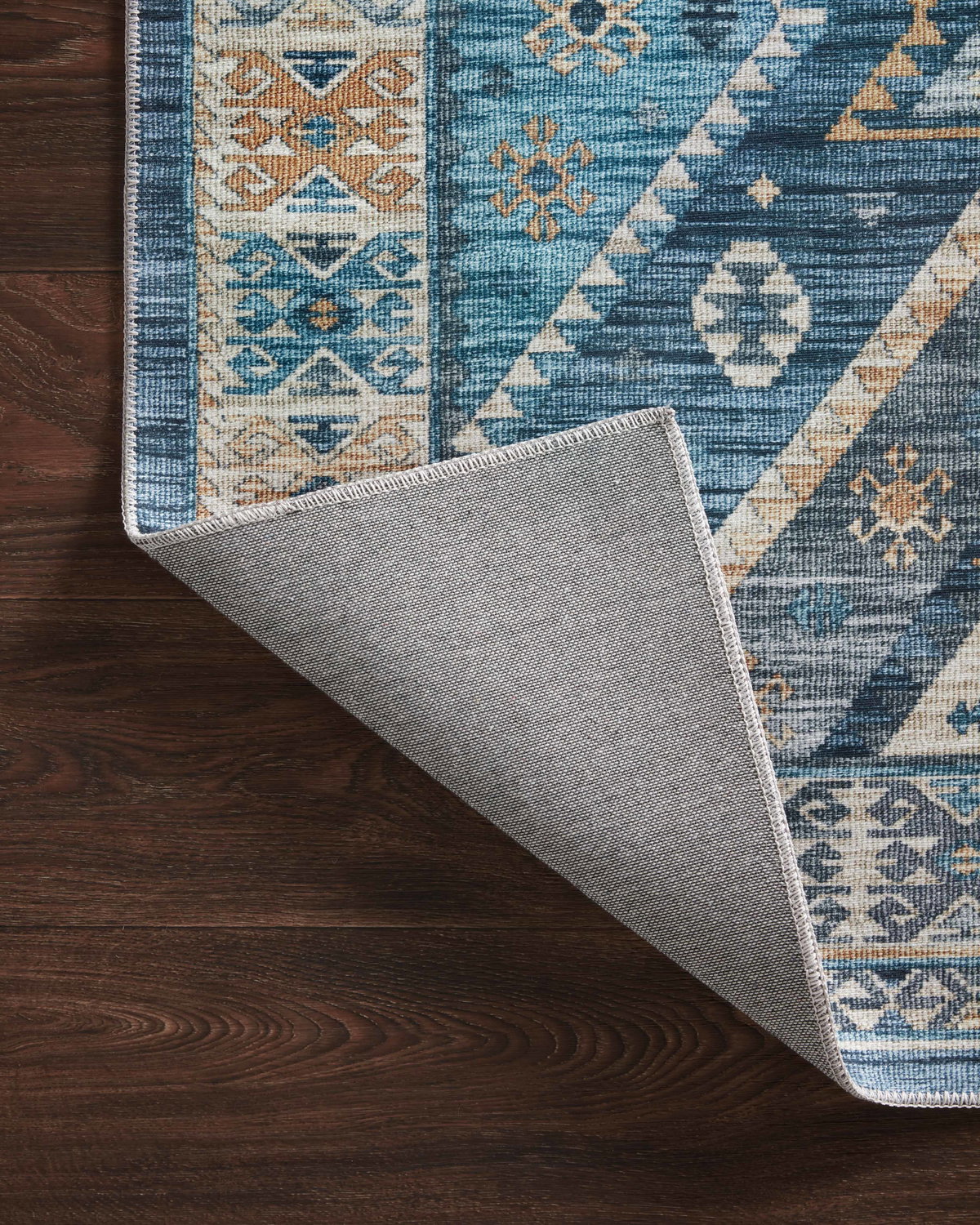 Loloi Zion Rug, 1'6" length x 1'6" width View 7