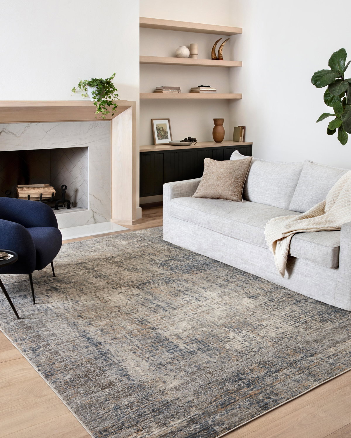 Loloi Teagan Rug, 2'8" length x 7'6" width View 3
