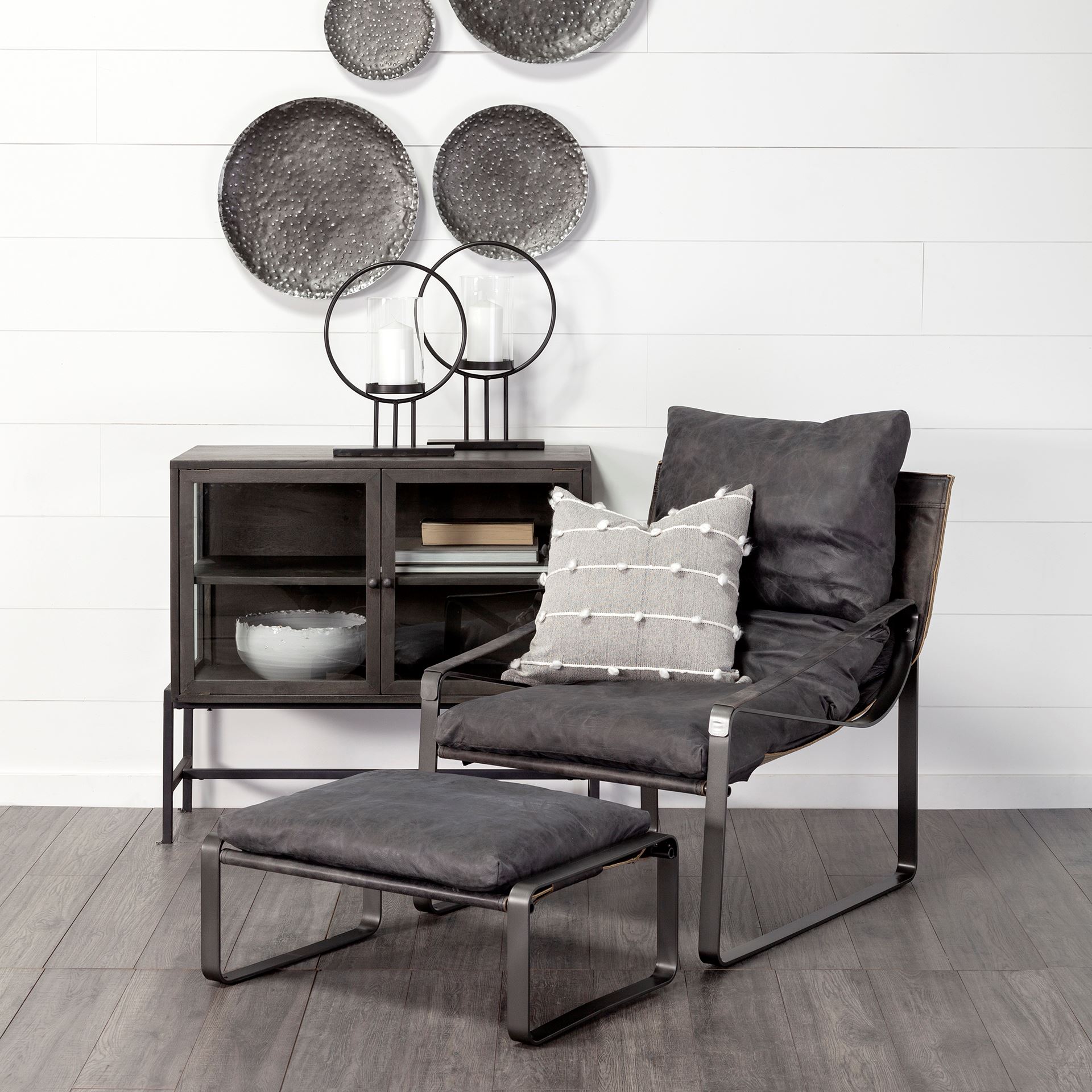 Hornet II Black Leather Body Metal Frame Accent Chair large image 