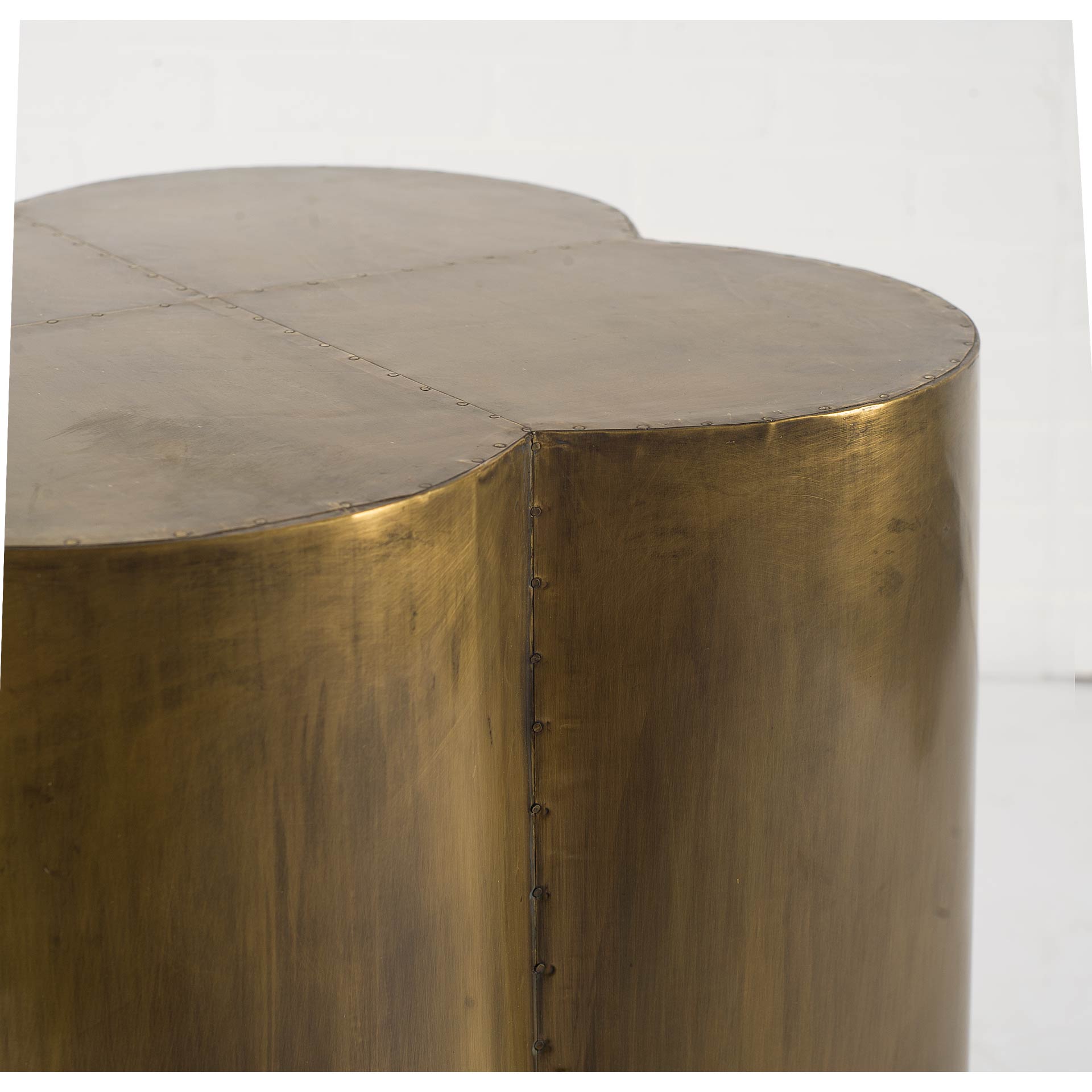 Quatrefoil 18L x 18W Gold Flower with Wooden Top Brass Cladding Accent Table large image 