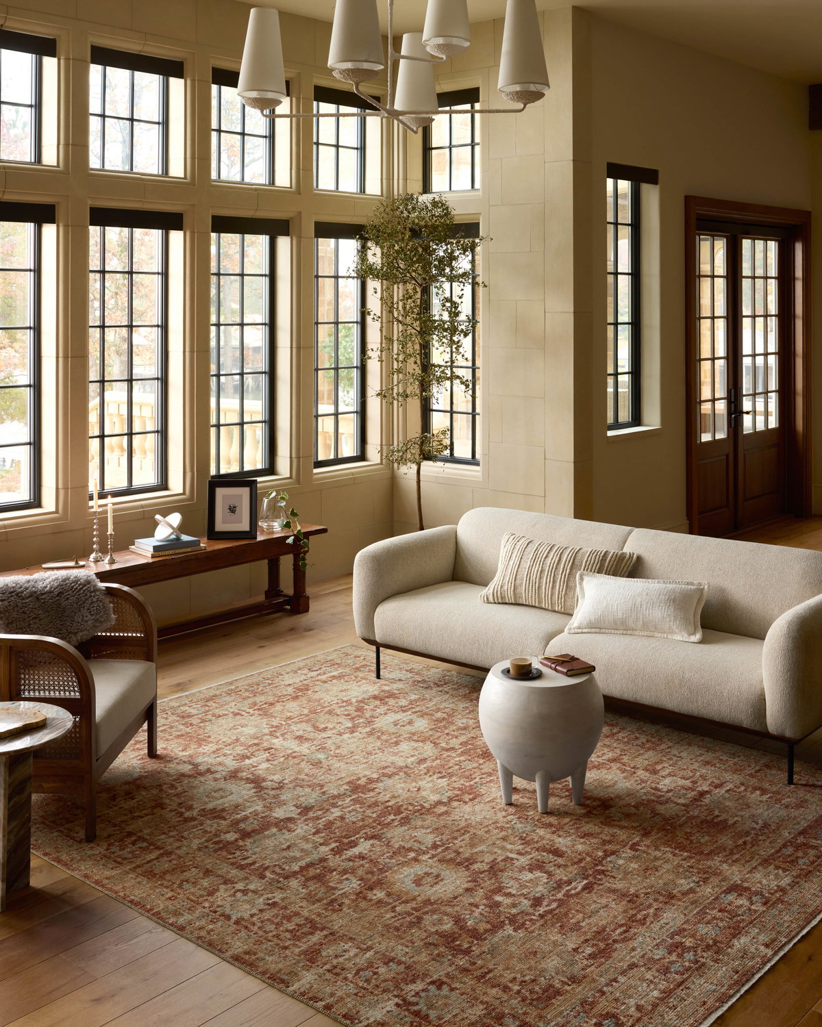 Loloi Heritage Rug, 4' length x 8' width View 2