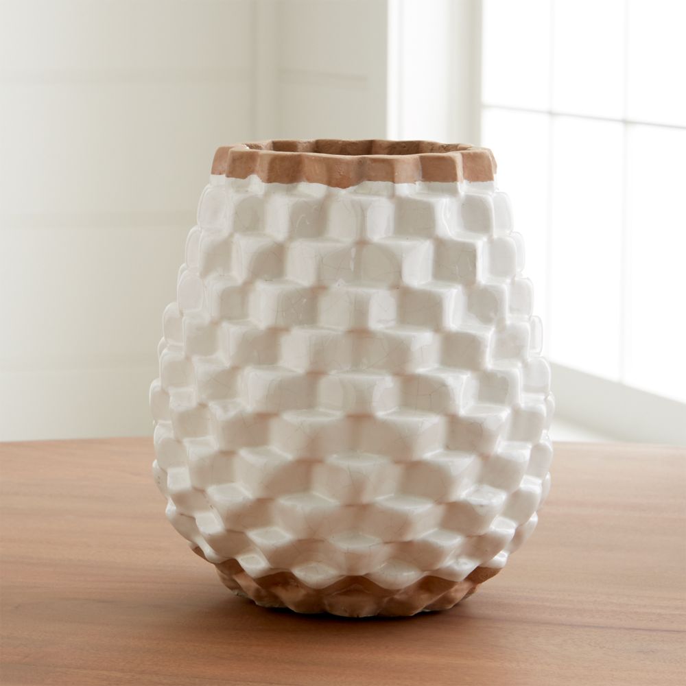 Online Designer Combined Living/Dining Rati Vase