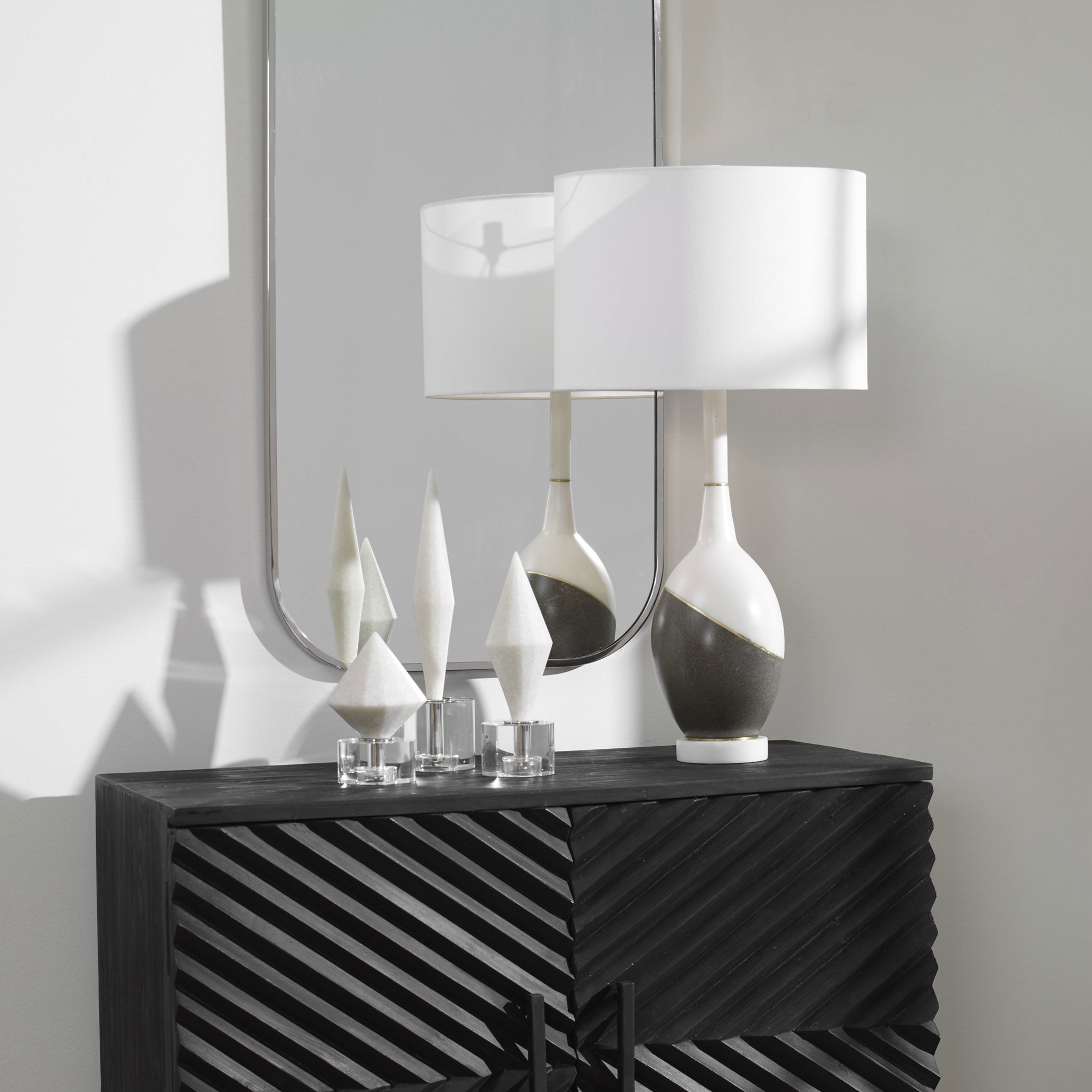 Tanali Modern Table Lamp large image 