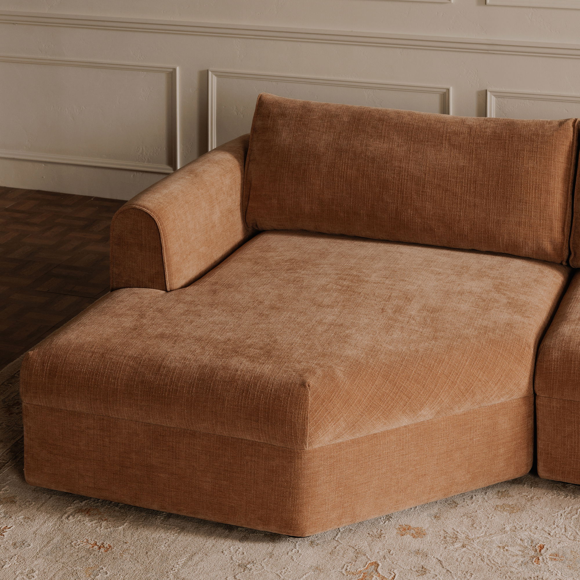 Madrid Right Sectional Heritage Pink, Sectional Sofa by Moe's Home, 112" width x 33.5" height x 65" depth View 8