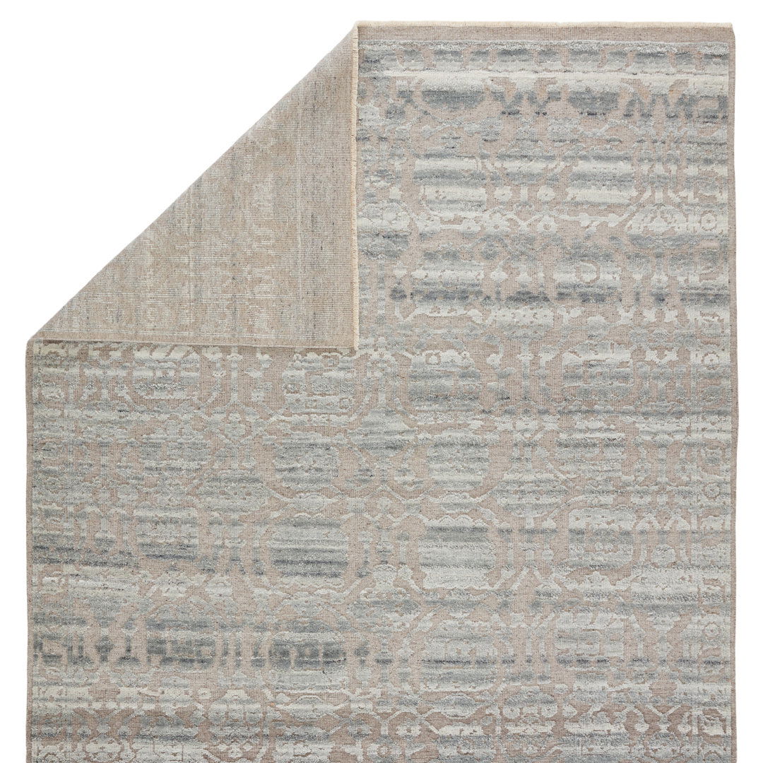 Damask Hand-Knotted Wool Gray Area Rug large image 