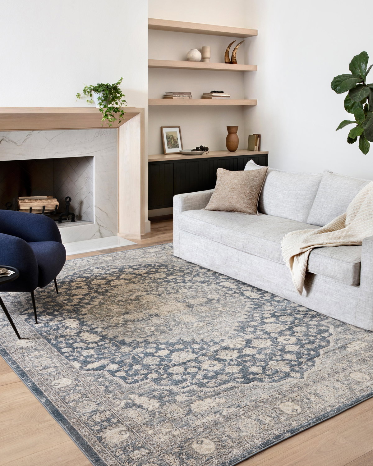 Loloi Teagan Rug, 1'6" length x 1'6" width View 3