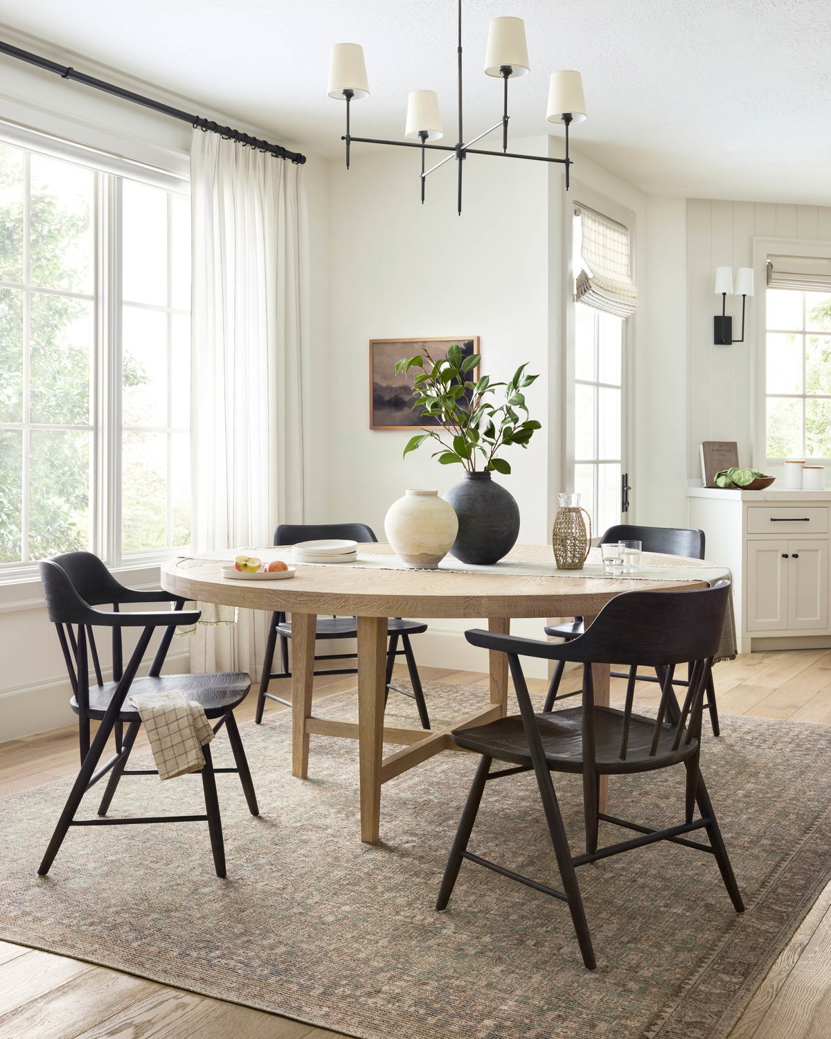 Angela Rose x Loloi Aubrey Rug, 5' length x 5' width View 3