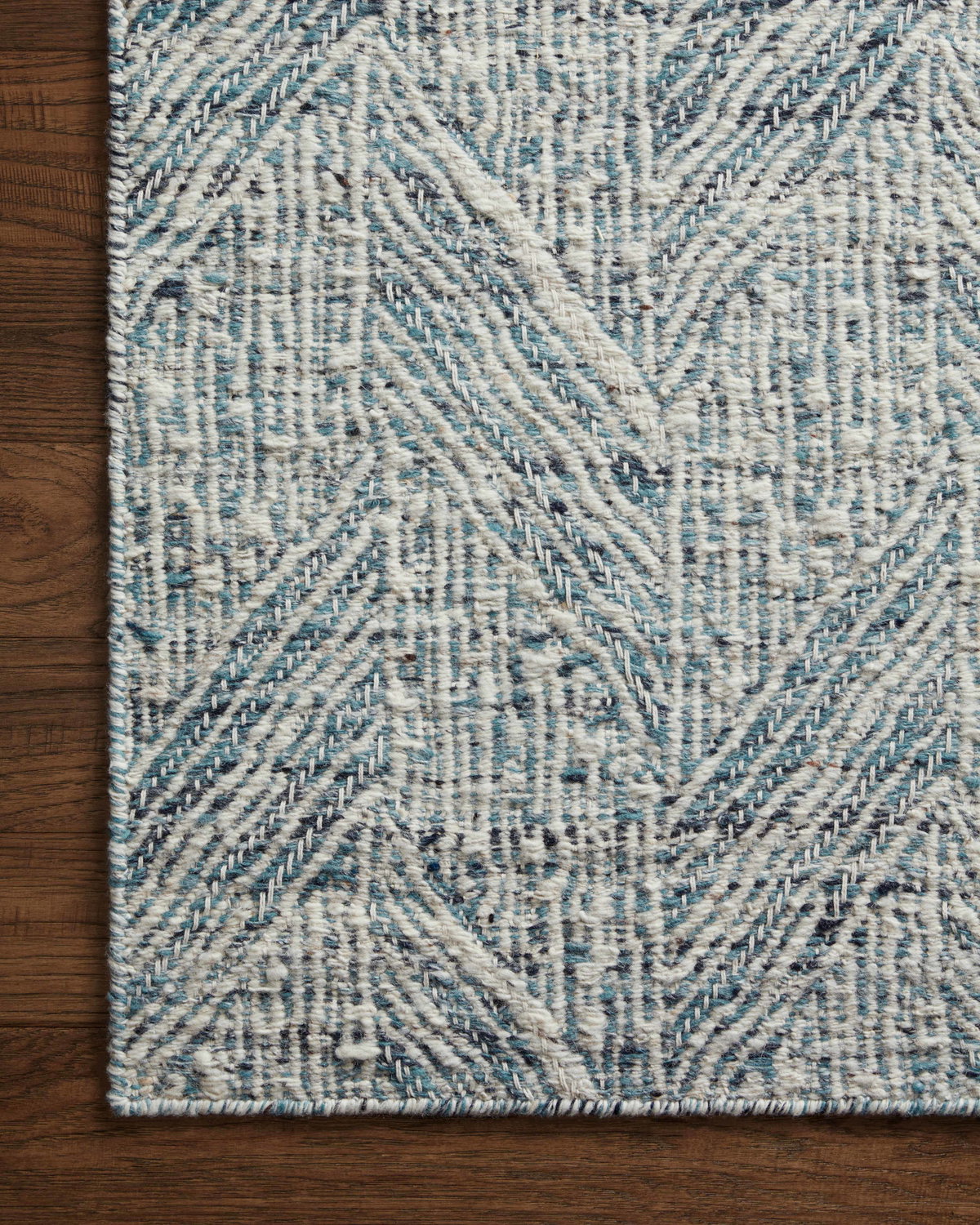 Loloi Raven Rug, 5'6" length x 8'6" width View 3