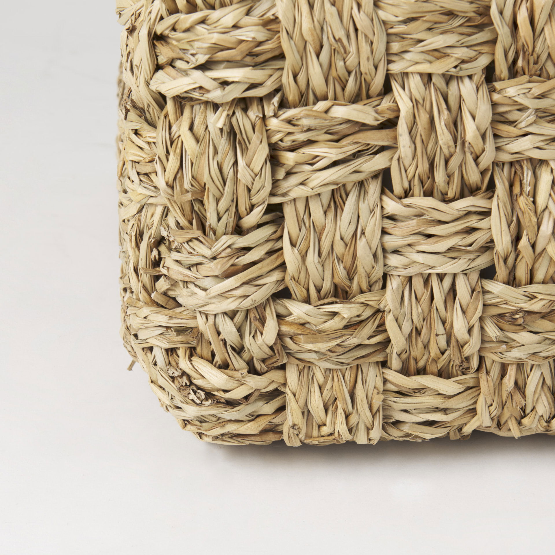 Adele   Medium Brown Seagrass Woven Square Pouf, Ottoman by Mercana, 17.72" length x 17.72" width x 17.72" height View 9