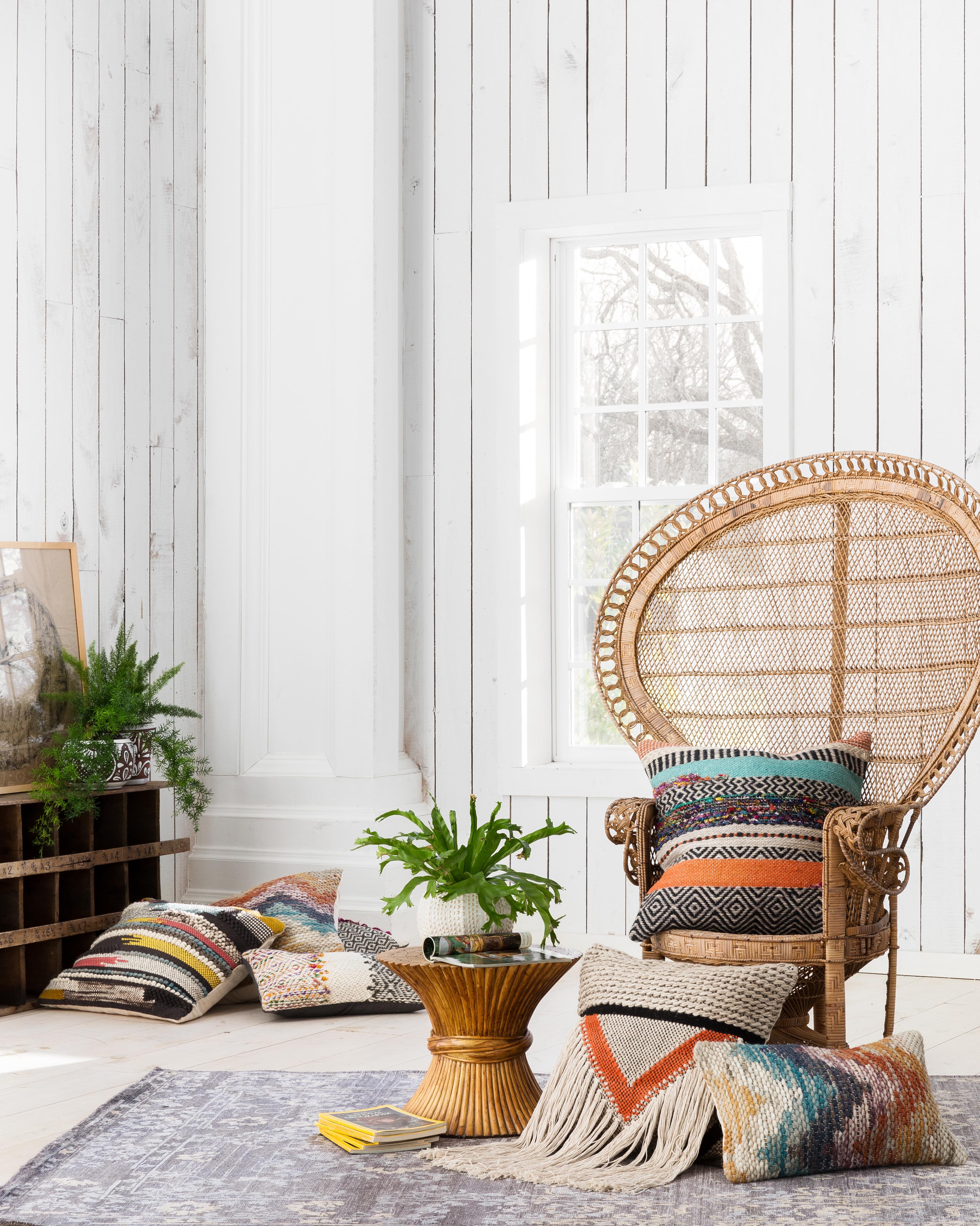 Loloi Pillows Pillow, Decorative Pillow, 22" length x 22" width View 2