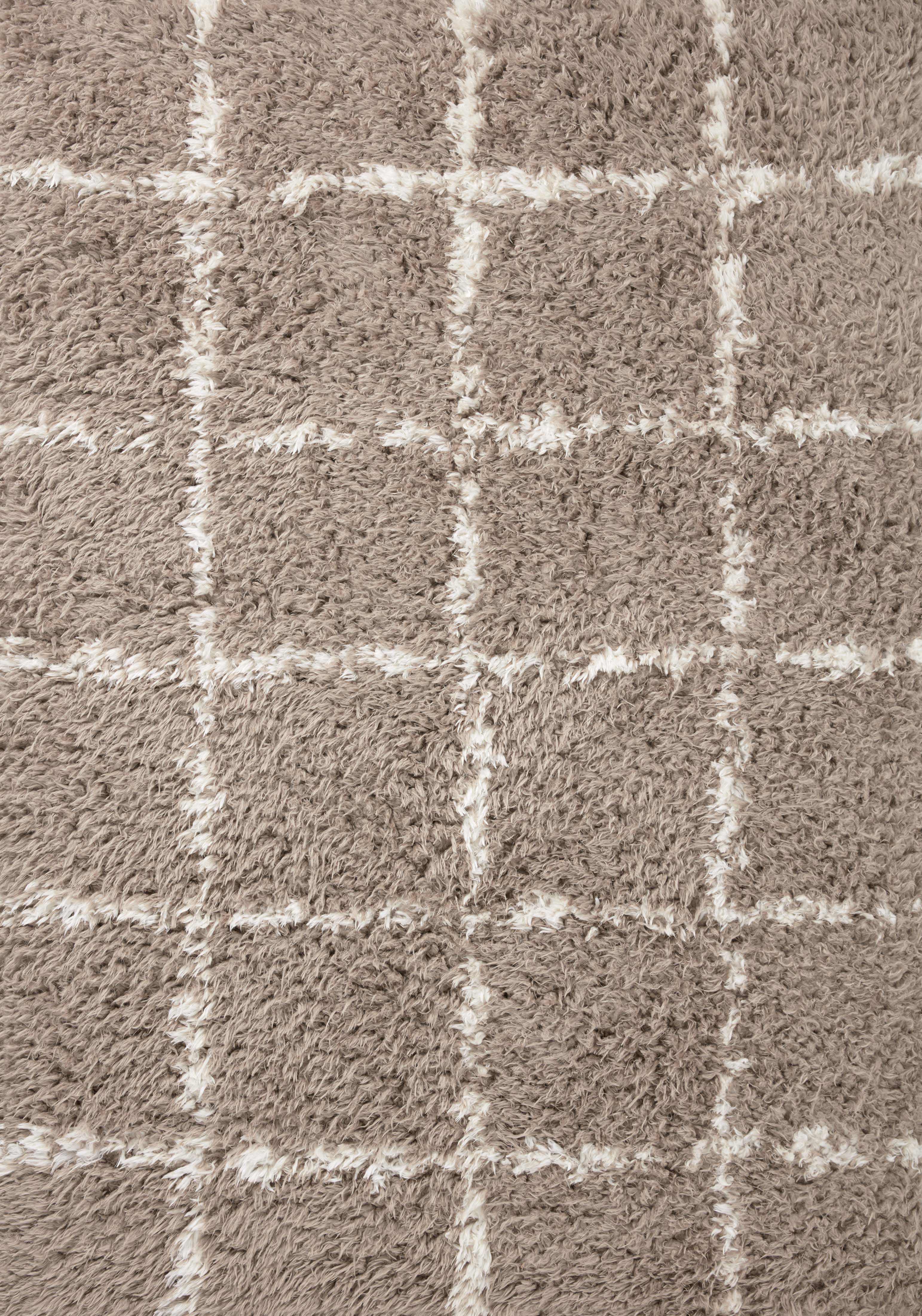 Angela Rose x Loloi Amira Rug, 5'3" length x 7'6" width View 1