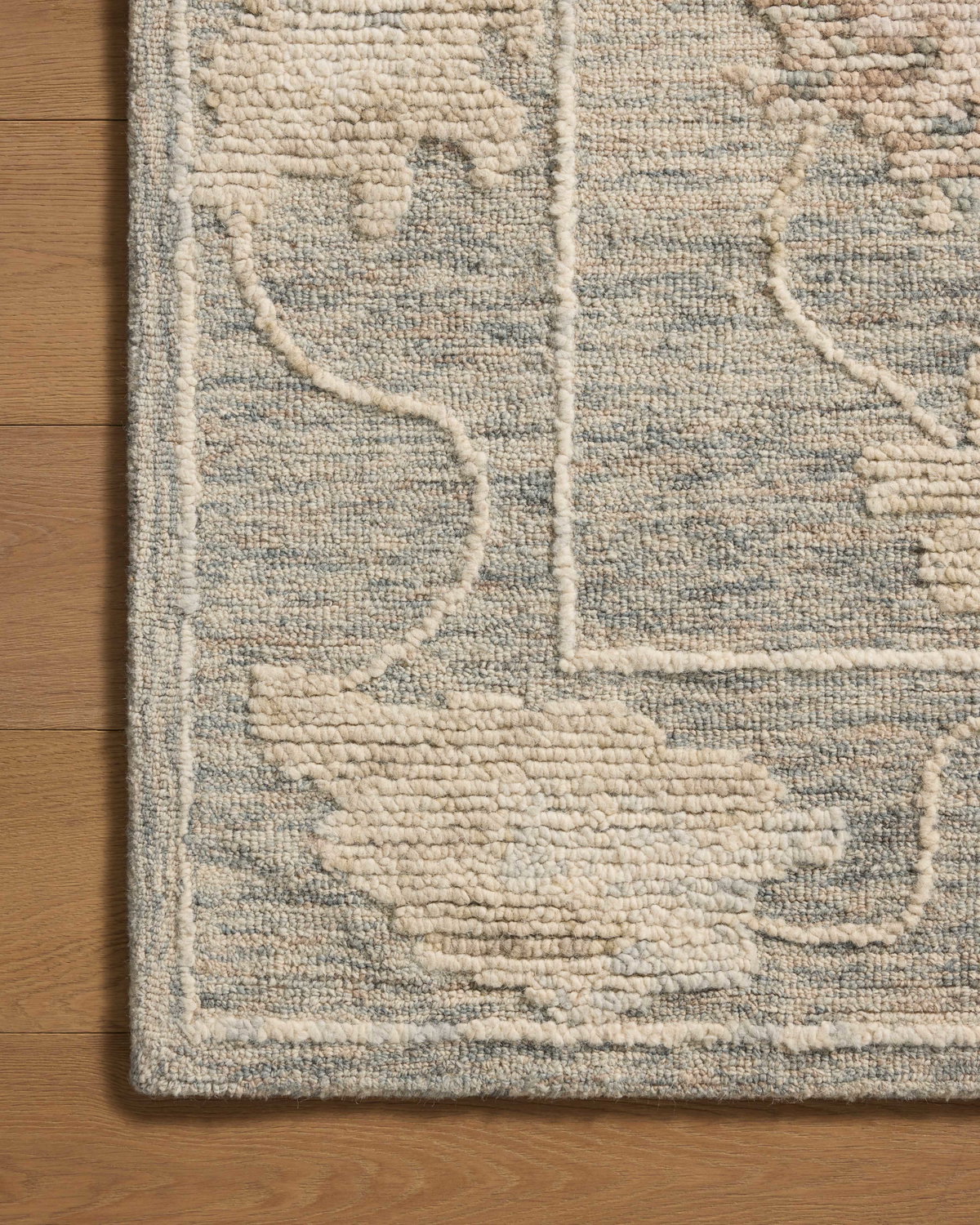 Loloi Cynthia Rug, 5' length x 7'6" width View 3