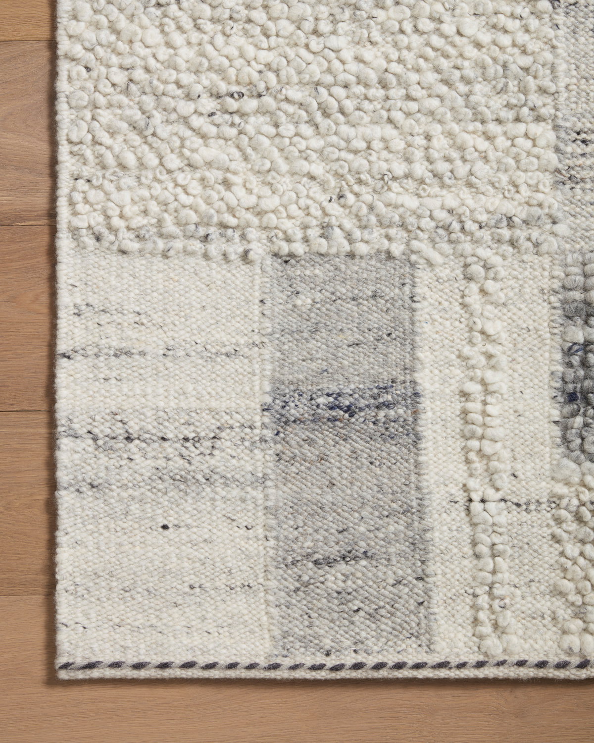 Loloi Manfred Rug, 1'6" length x 1'6" width View 3