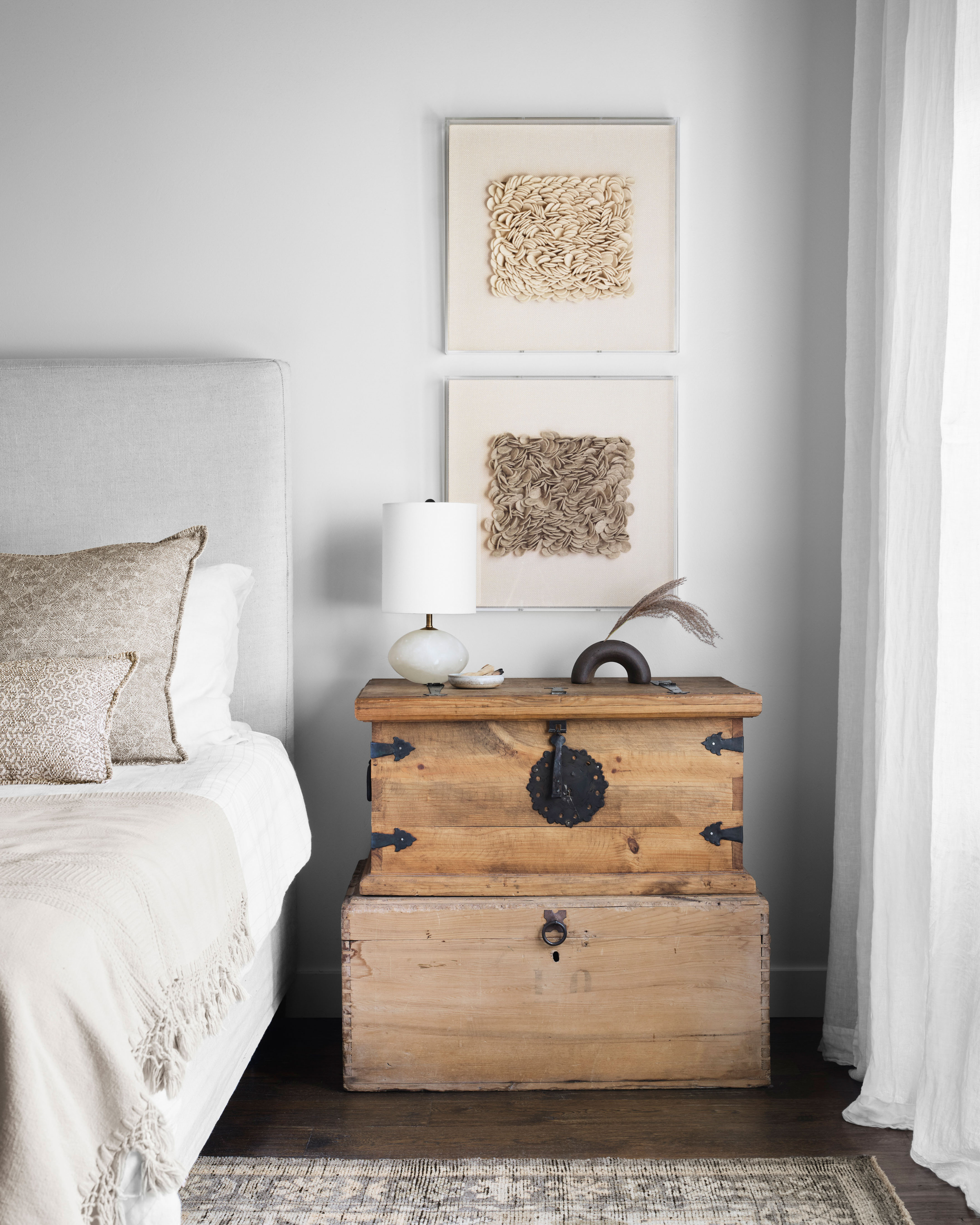 Loloi Pillows Pillow, Decorative Pillow, 22" length x 22" width View 2