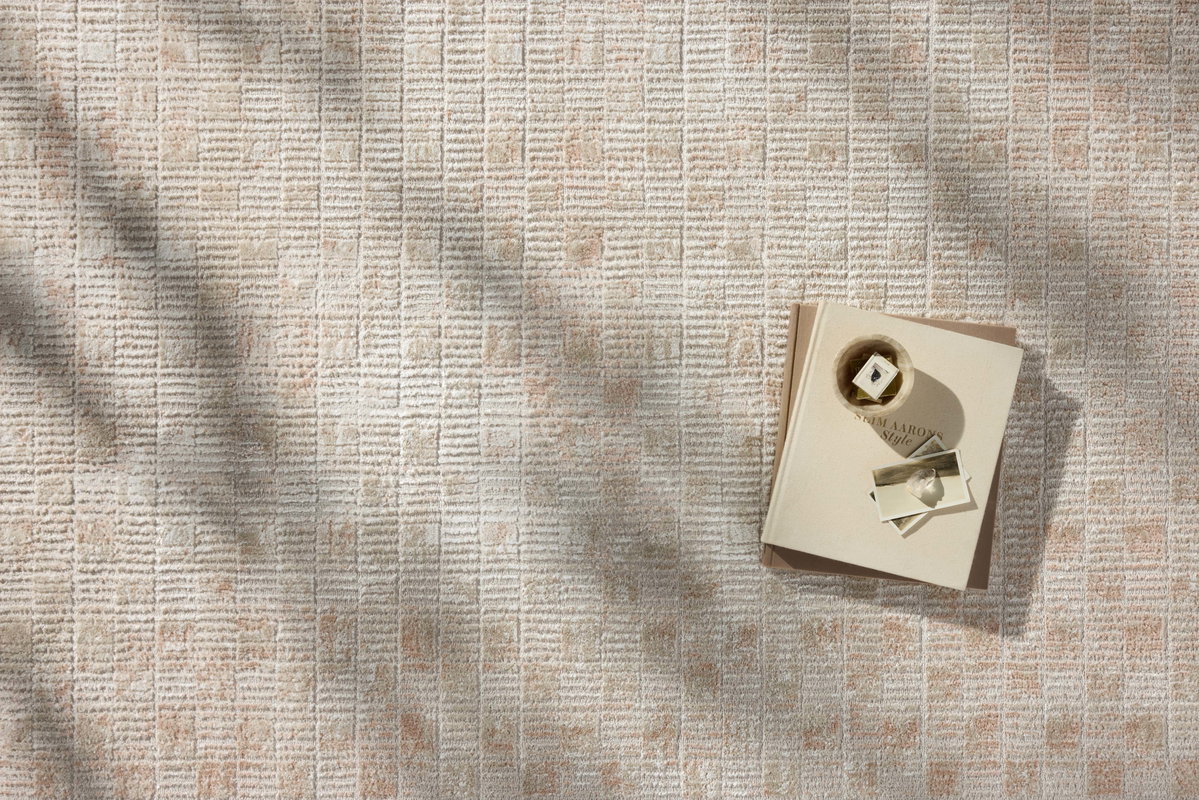 Loloi Townes Rug, 2'3" length x 3'9" width View 2