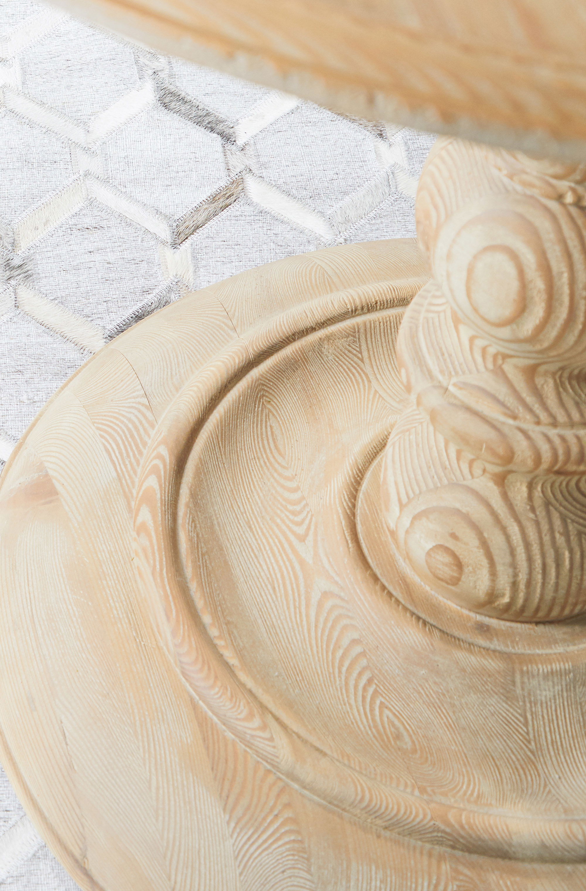 Chelsea 36' Round Dining Table, by Essentials for Living, 35.5" width x 30" height x 35.5" depth View 9