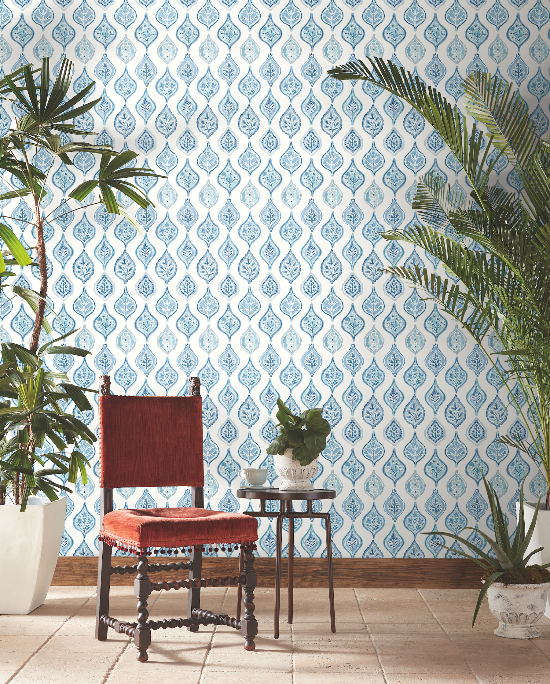 Marketplace Motif White & Blue Wallpaper large image 