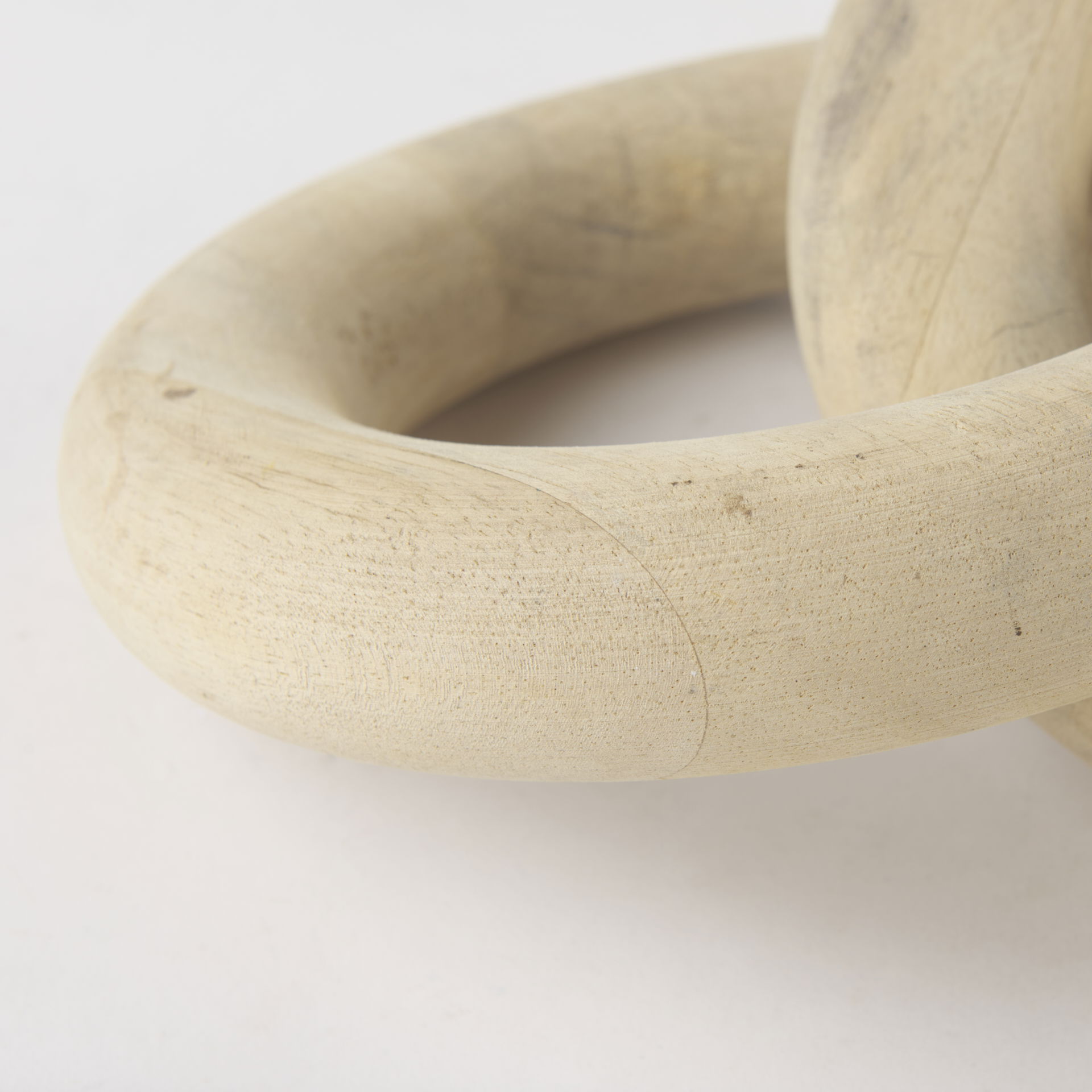 Alize Solid Wood Circular Chain Link Decorative Object large image 
