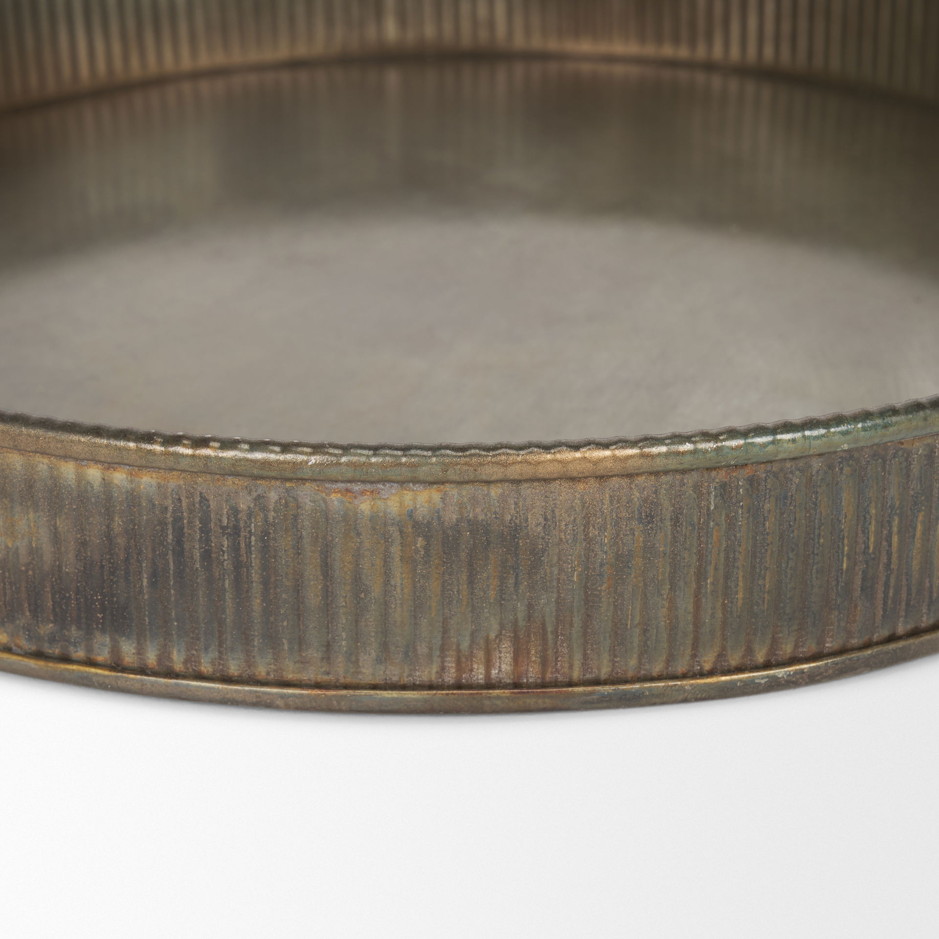 Varun Round Antiqued Brass Metal Tray (Set of 2) large image 