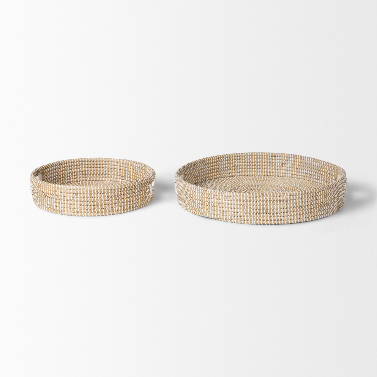 Kalama Set of 2 Large Round Seagrass Trays with Handles, Decorative Tray by Mercana, 22.05" length x 22.05" width x 3.94" height View 4