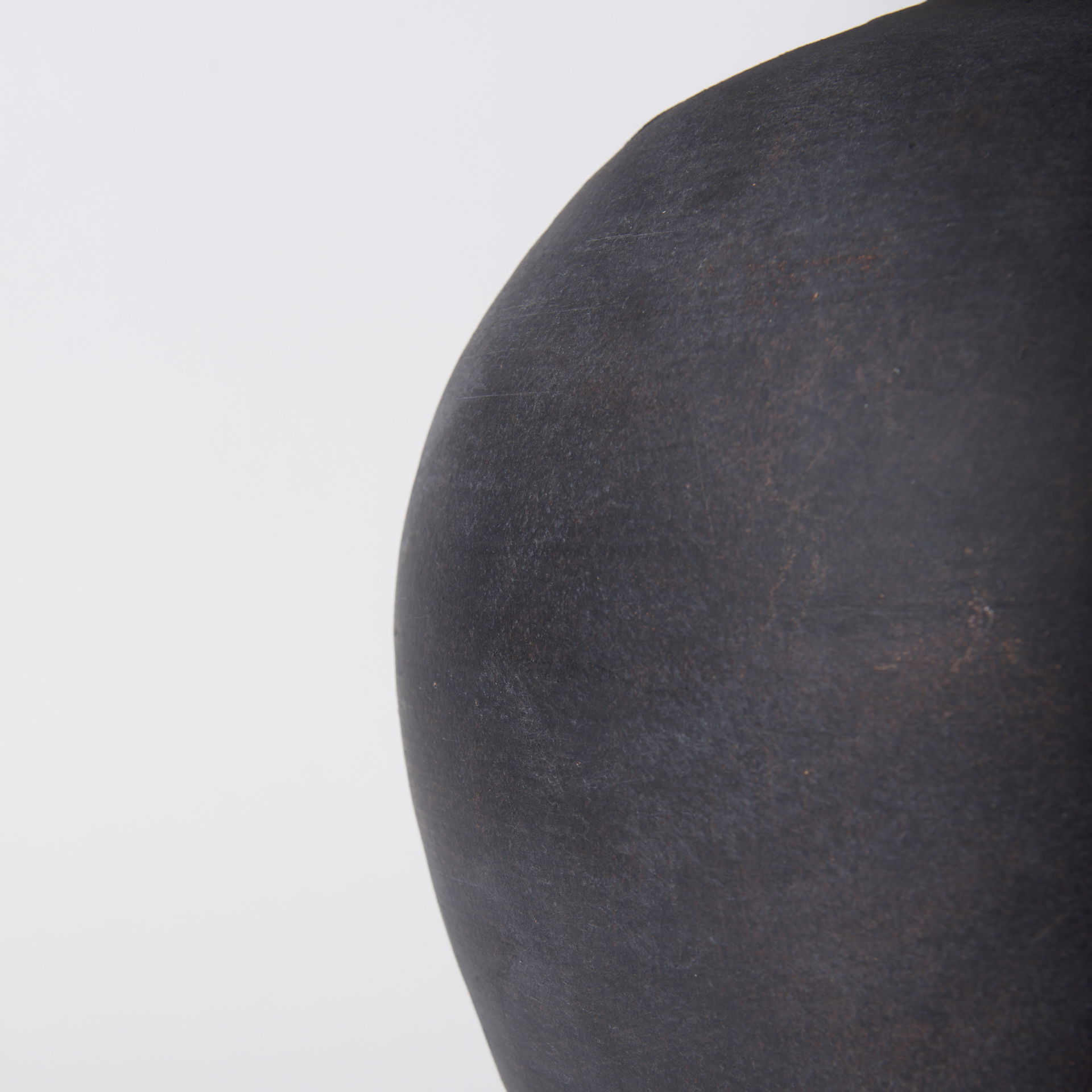 Marvin Black Ceramic Table Lamp large image 