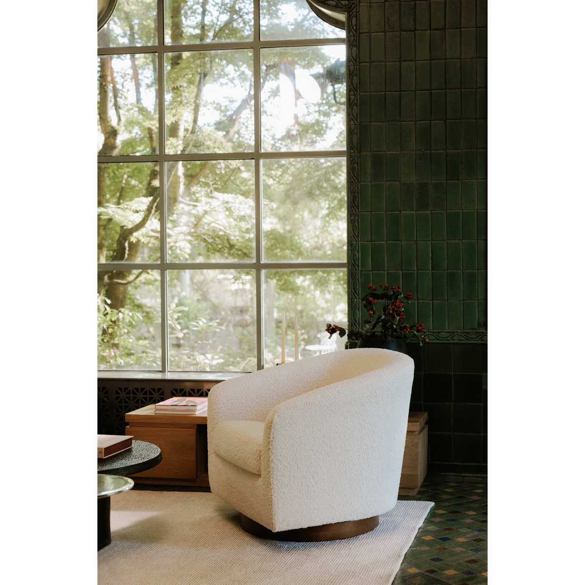Oscy Swivel Chair Faux Shearling White, Accent Chair by Moe's Home, 31" width x 28" height x 31" depth View 13