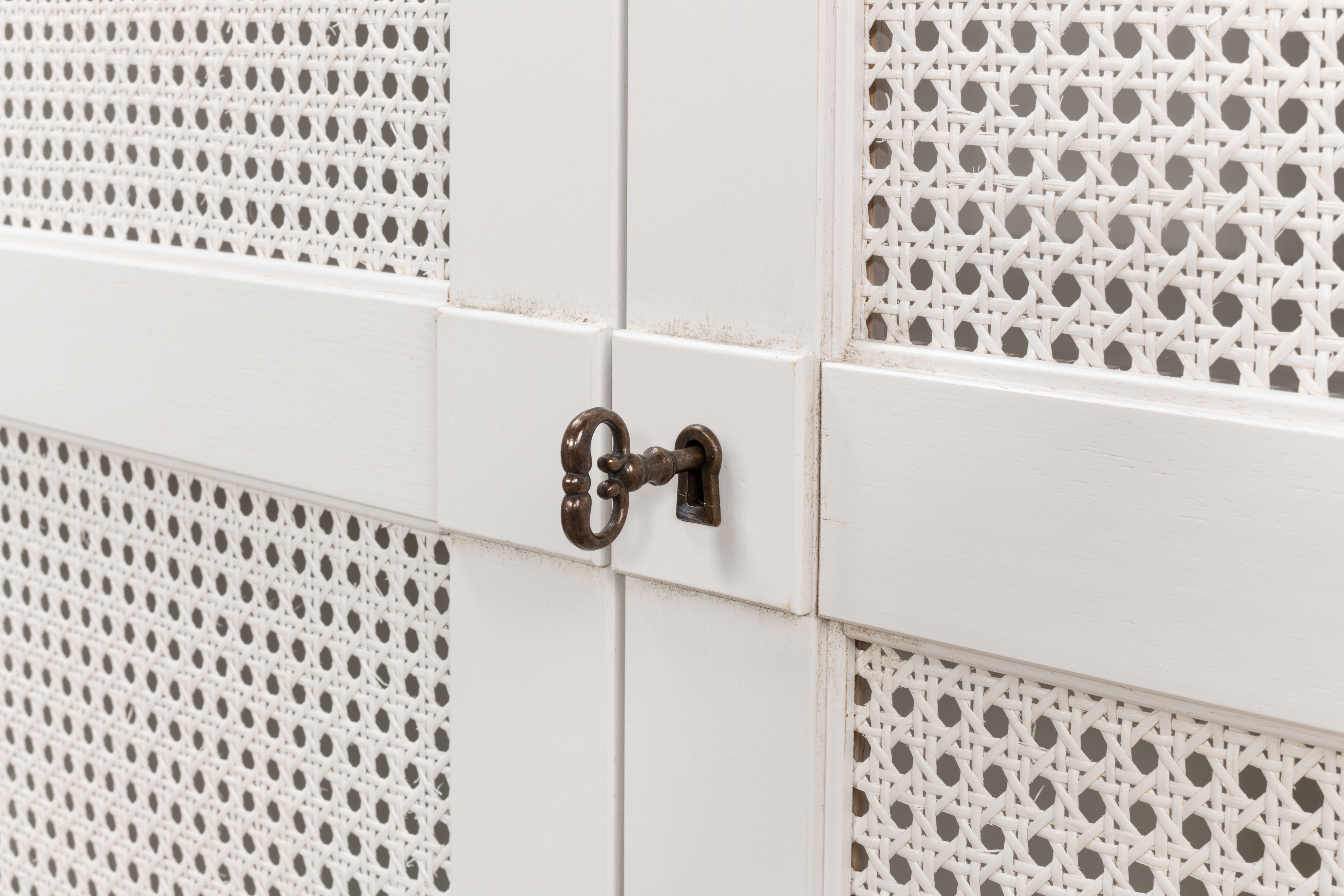 Luciana 6 Cane Dr Buffet,112',Cortina Wh large image 